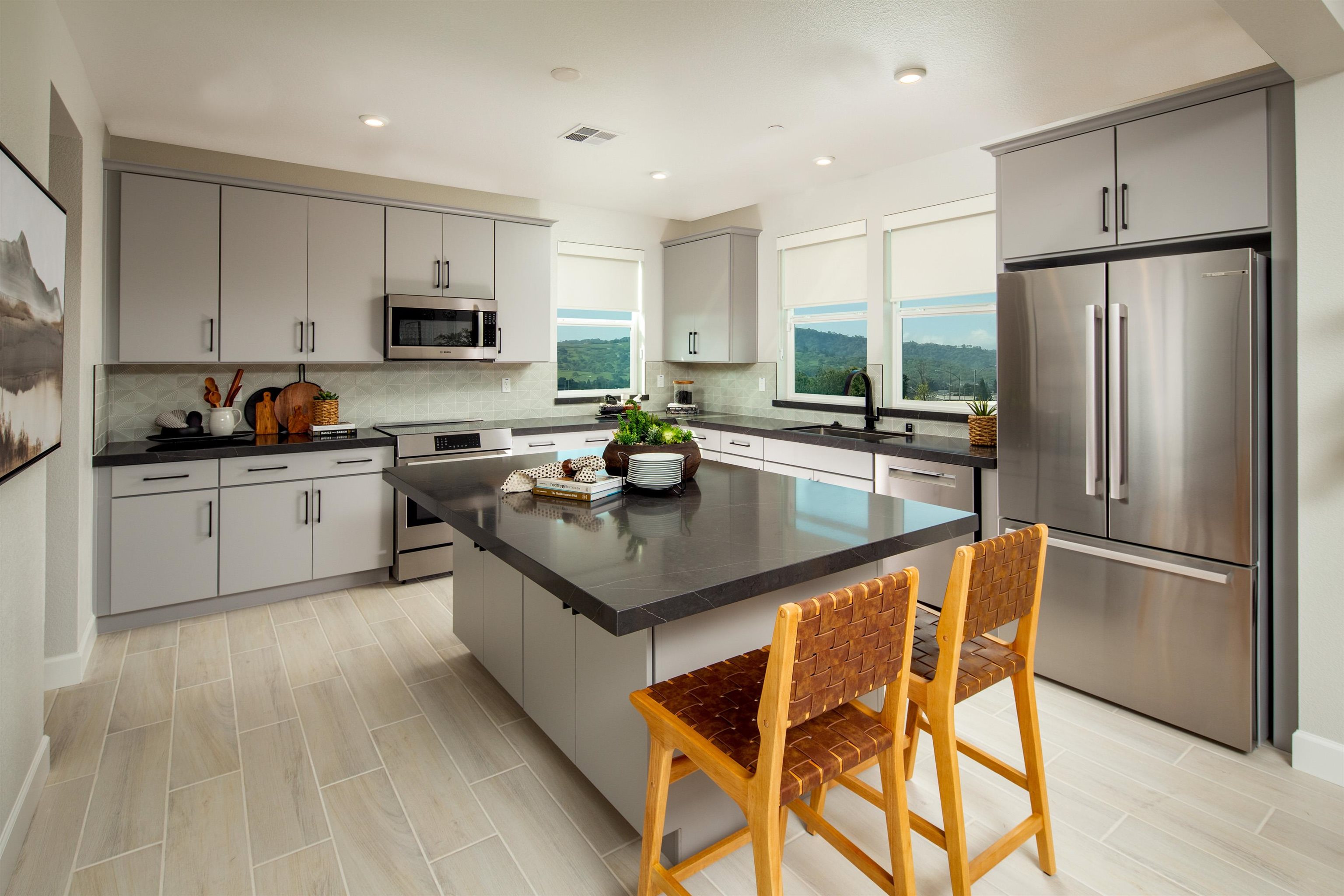 Detail Gallery Image 6 of 15 For 916 More Lane #1805,  Morgan Hill,  CA 95037 - 4 Beds | 3/1 Baths