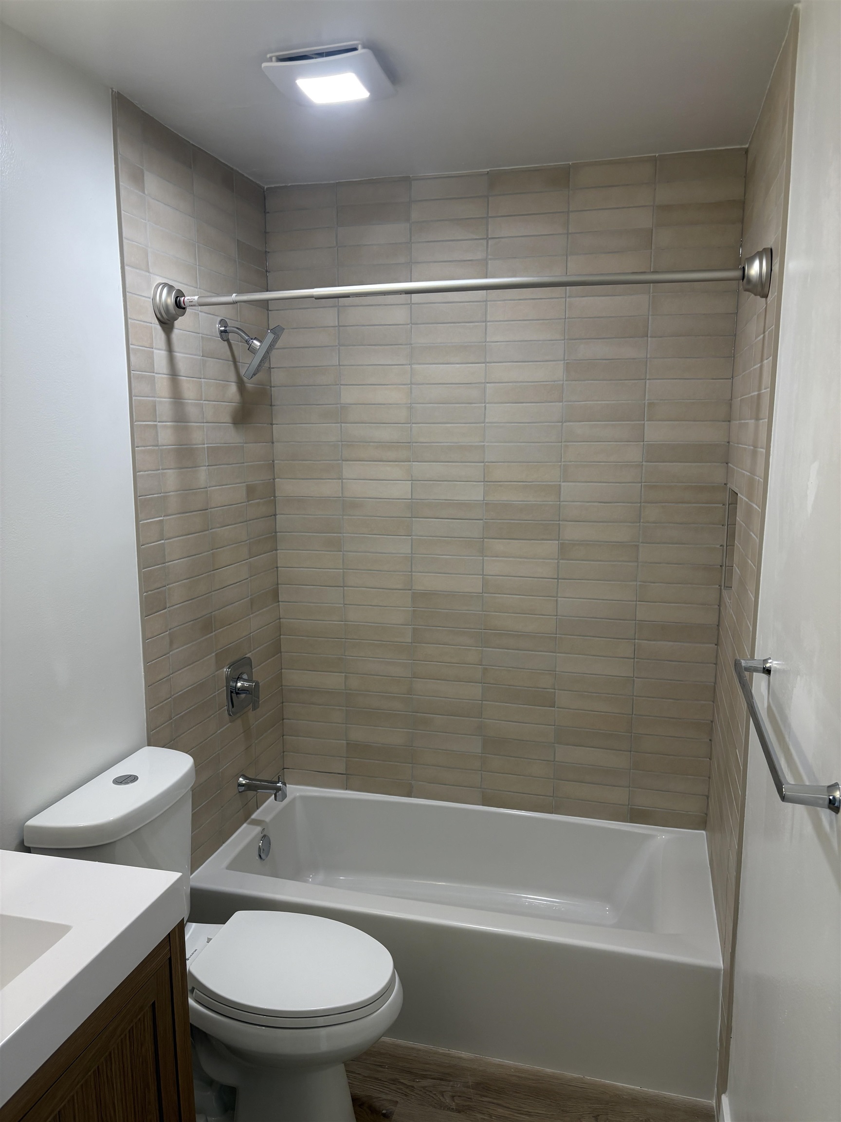 Detail Gallery Image 4 of 6 For #9,  Walnut Creek,  CA 94598 - 2 Beds | 2/1 Baths