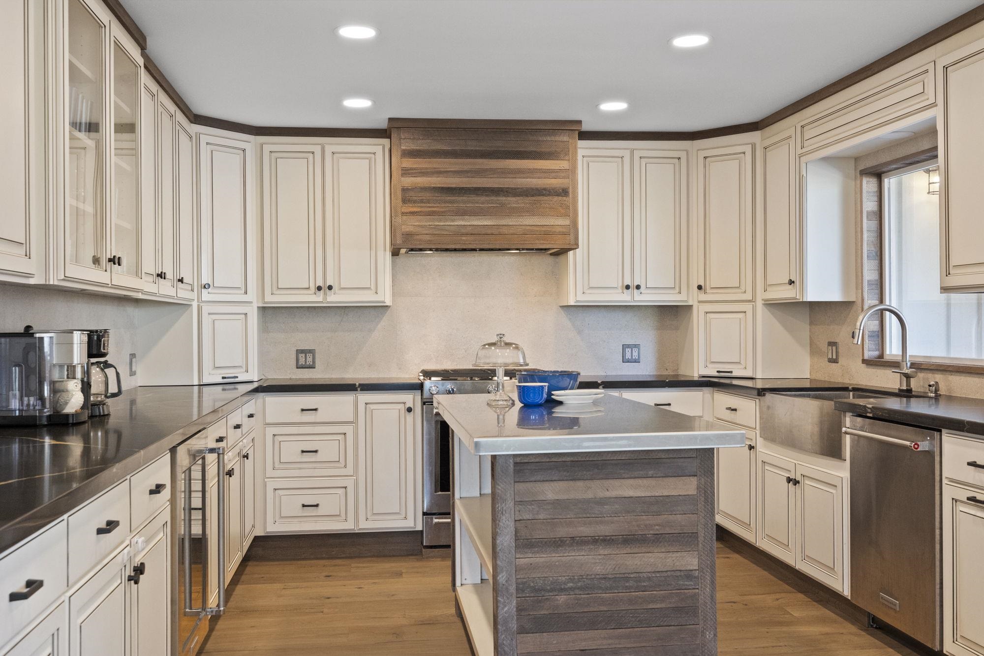 Detail Gallery Image 16 of 57 For 514 Appaloosa Way, Angels Camp,  CA 95222 - 4 Beds | 4 Baths