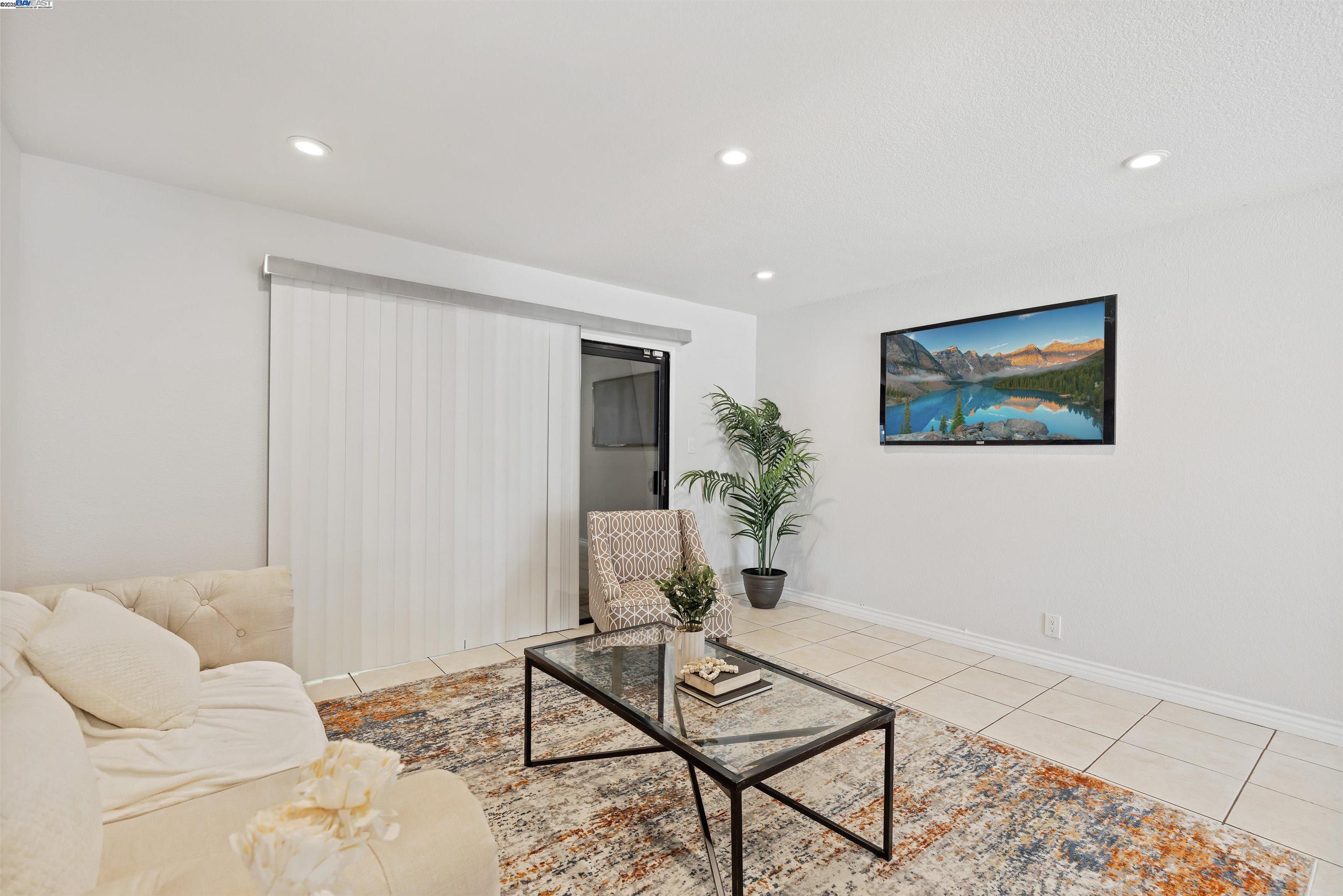 Detail Gallery Image 12 of 25 For 33528 13th Street, Union City,  CA 94587 - 3 Beds | 2 Baths