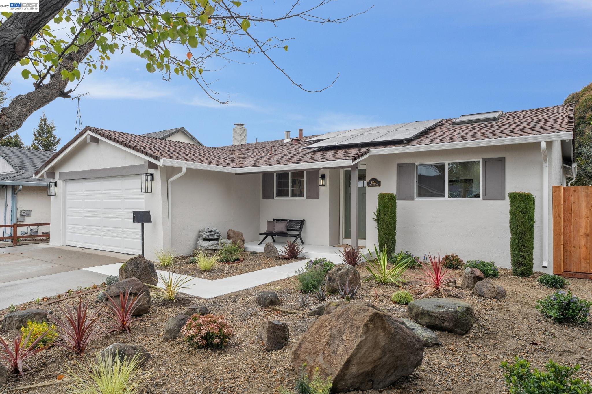 Detail Gallery Image 3 of 60 For 31286 Santa Rita Way, Union City,  CA 94587 - 3 Beds | 2 Baths