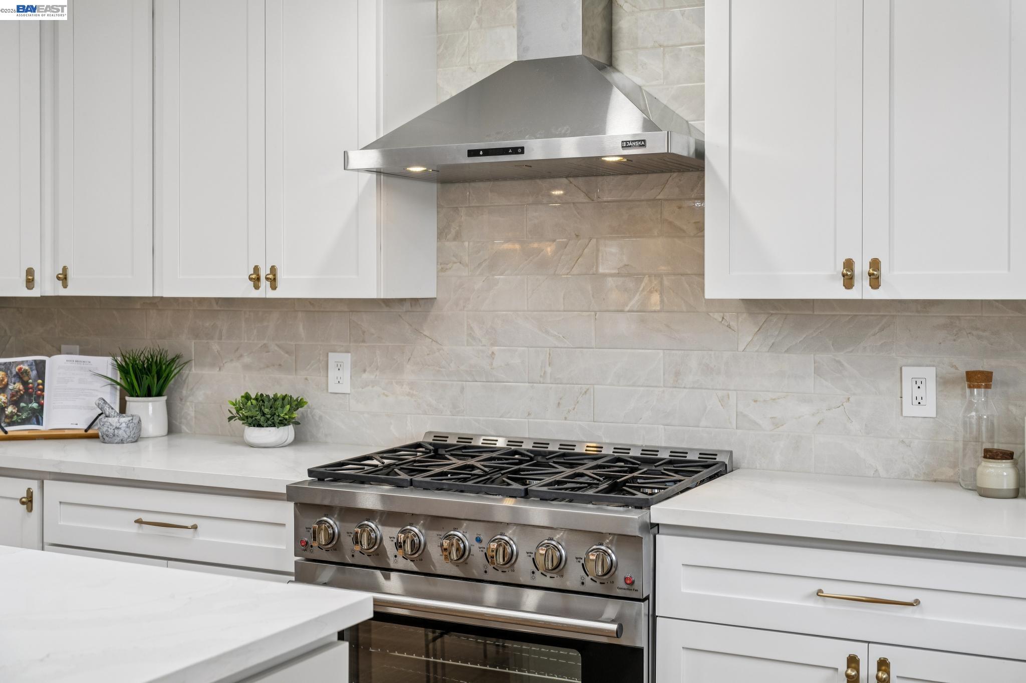 Detail Gallery Image 26 of 60 For 31286 Santa Rita Way, Union City,  CA 94587 - 3 Beds | 2 Baths