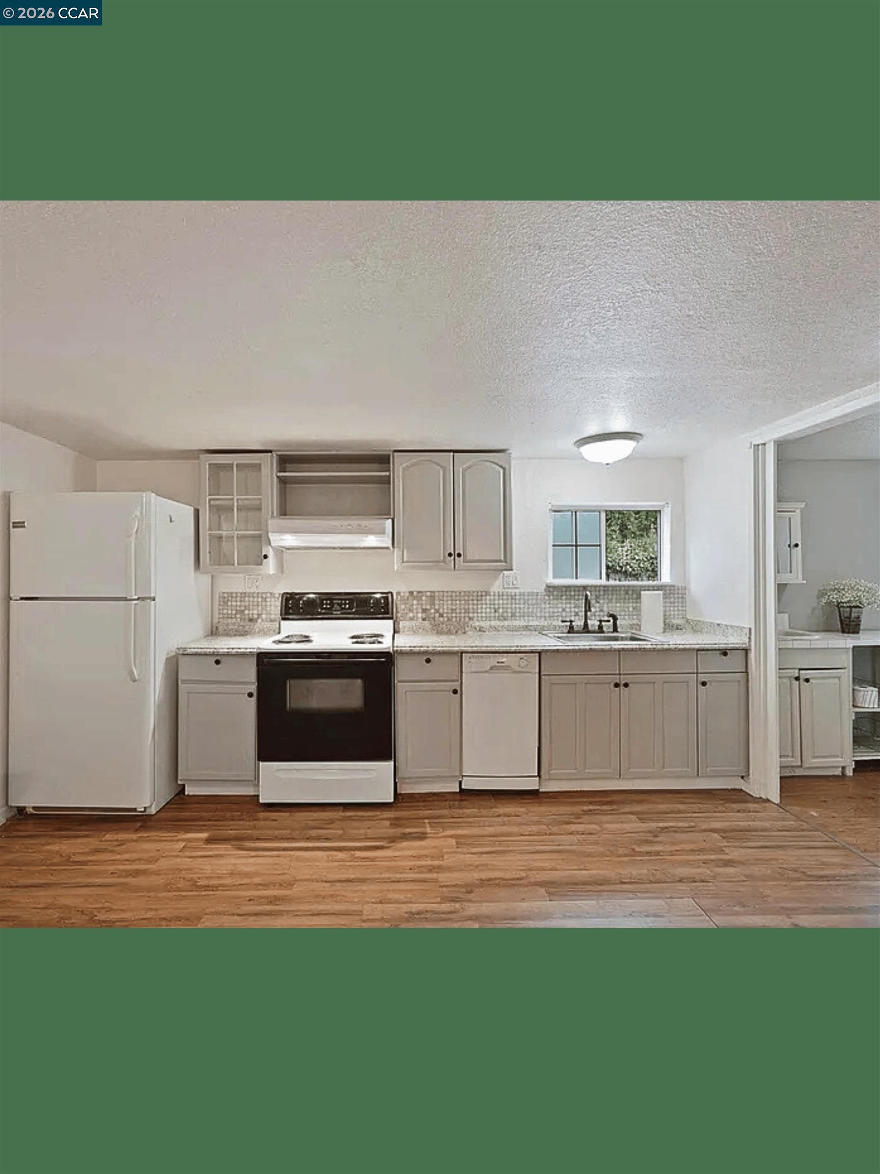 Front Image Thumbnail for CC41122919