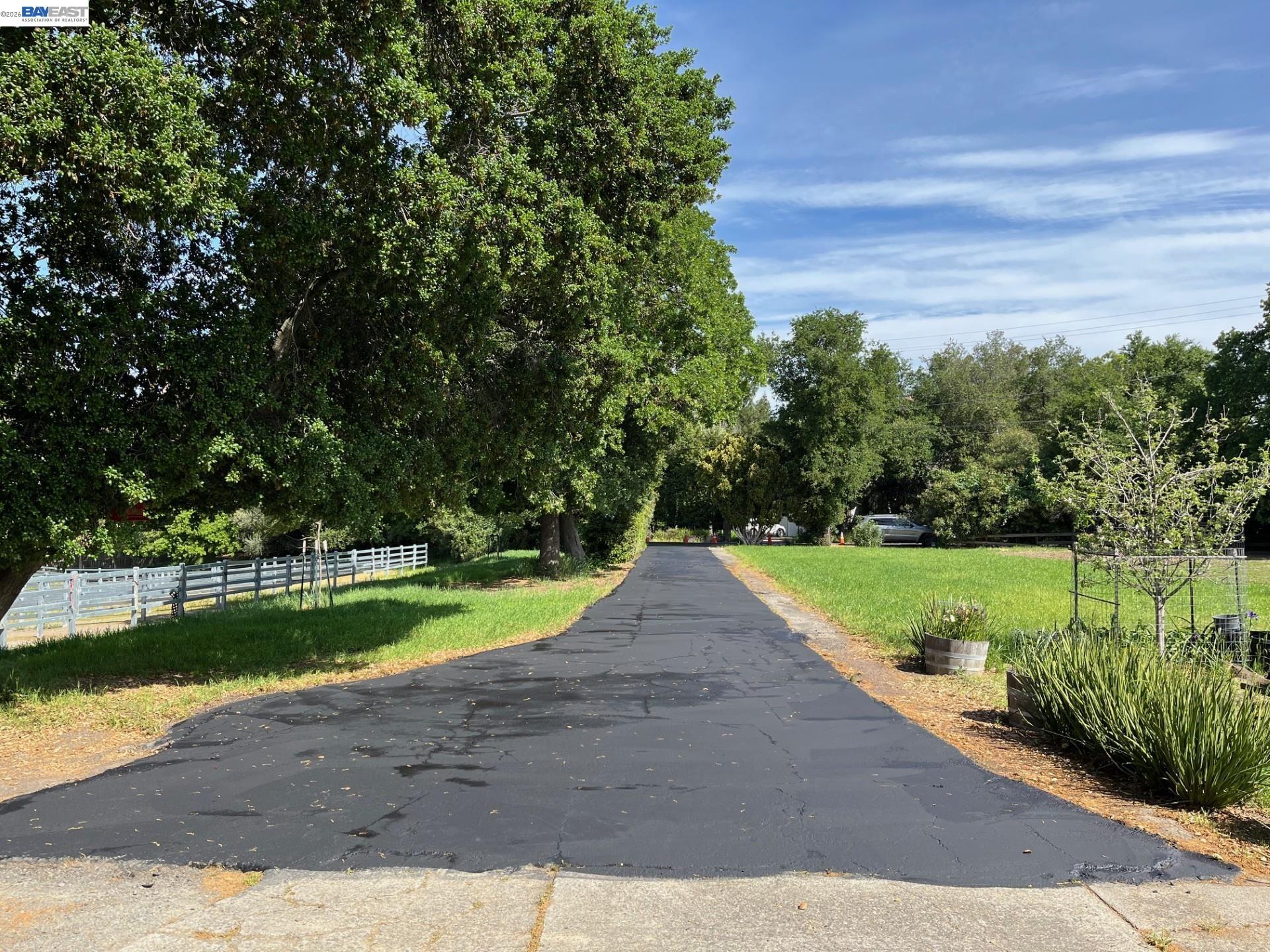 401 Pine Creek Road, Walnut Creek, CA, 94598