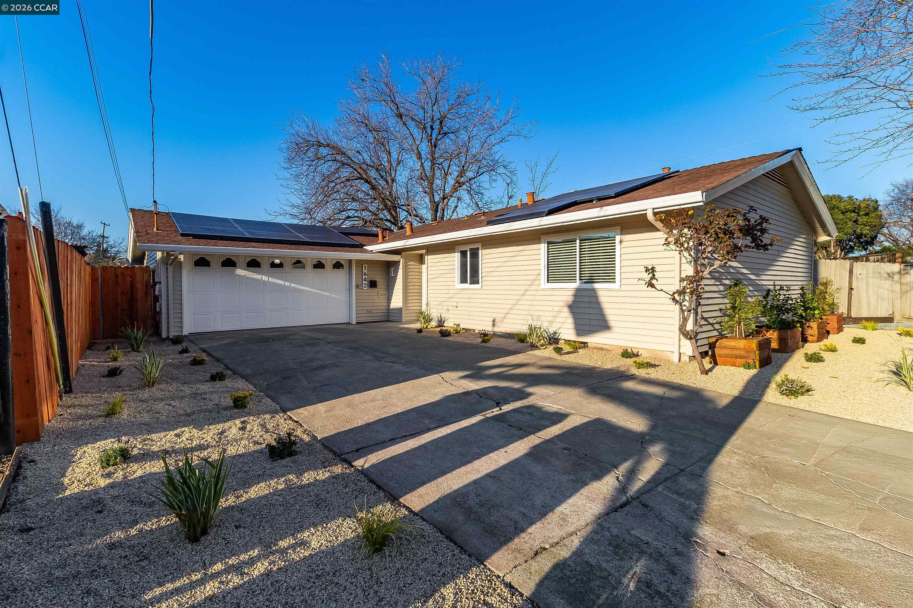 Detail Gallery Image 2 of 40 For 1642 Balboa Ct, Pleasant Hill,  CA 94523 - 3 Beds | 2 Baths