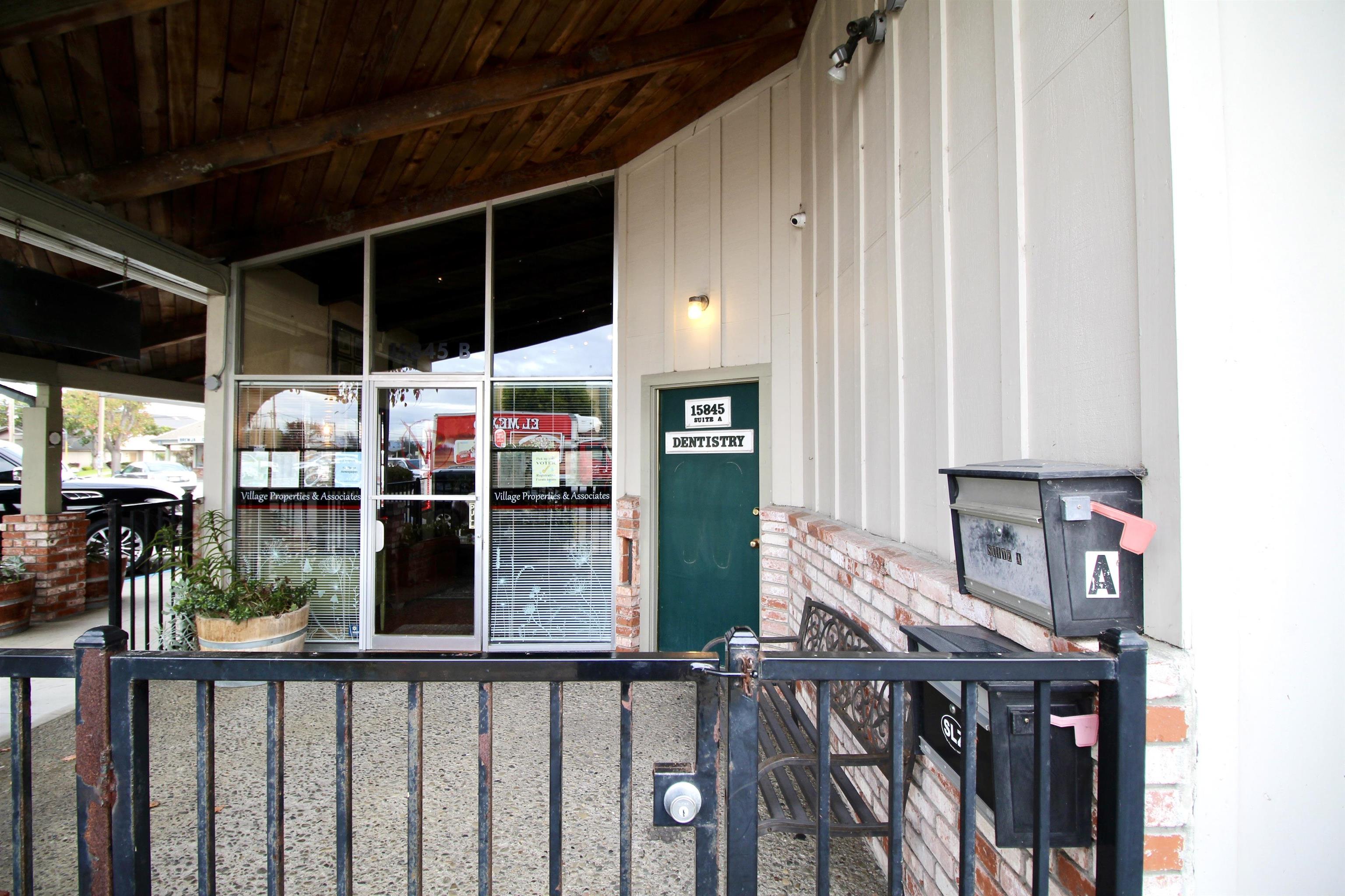 Front Image Thumbnail for BE41122924