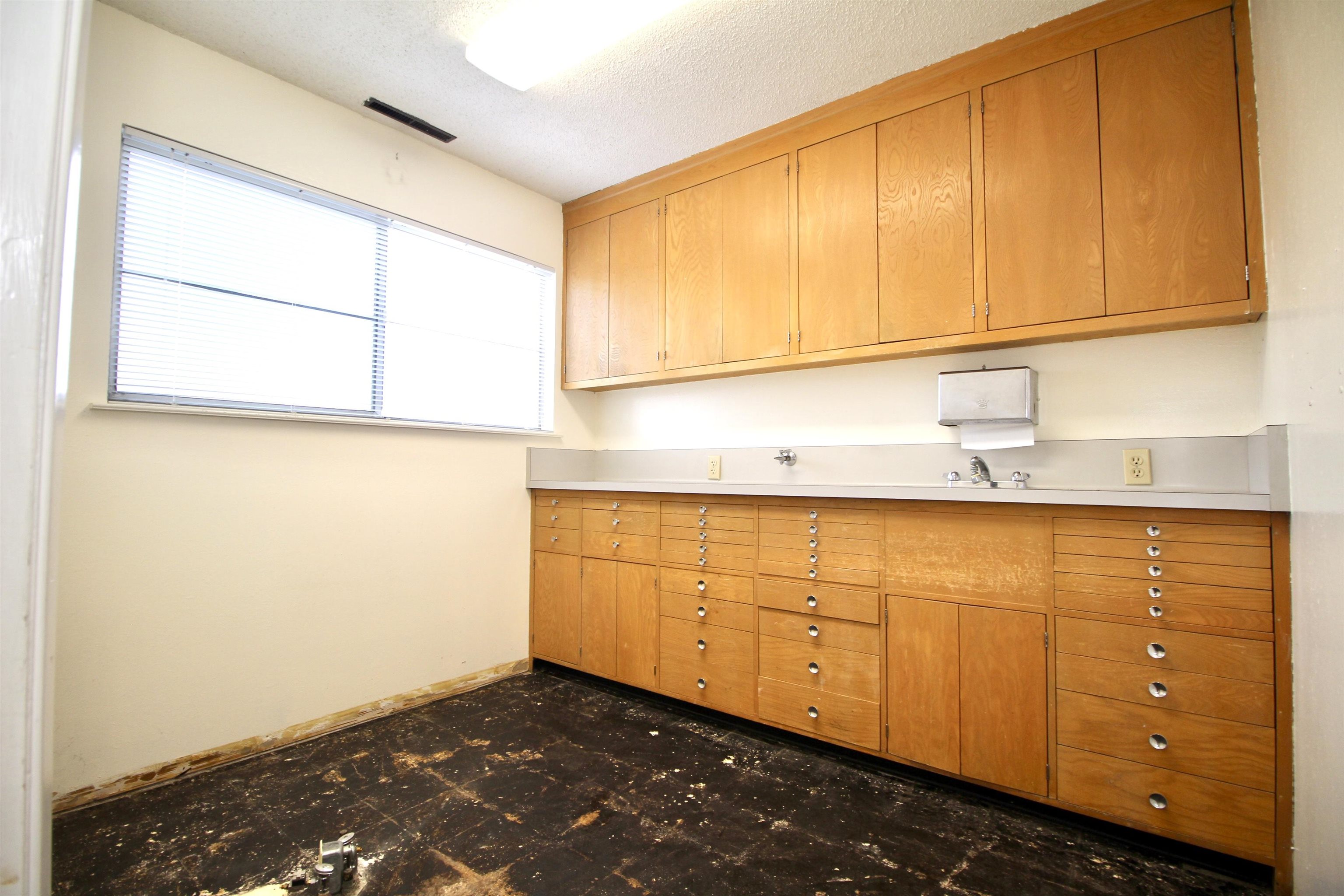 Detail Gallery Image 17 of 22 For 15845 Channel Street, San Lorenzo,  CA 94580 - 4 Beds | 1 Baths