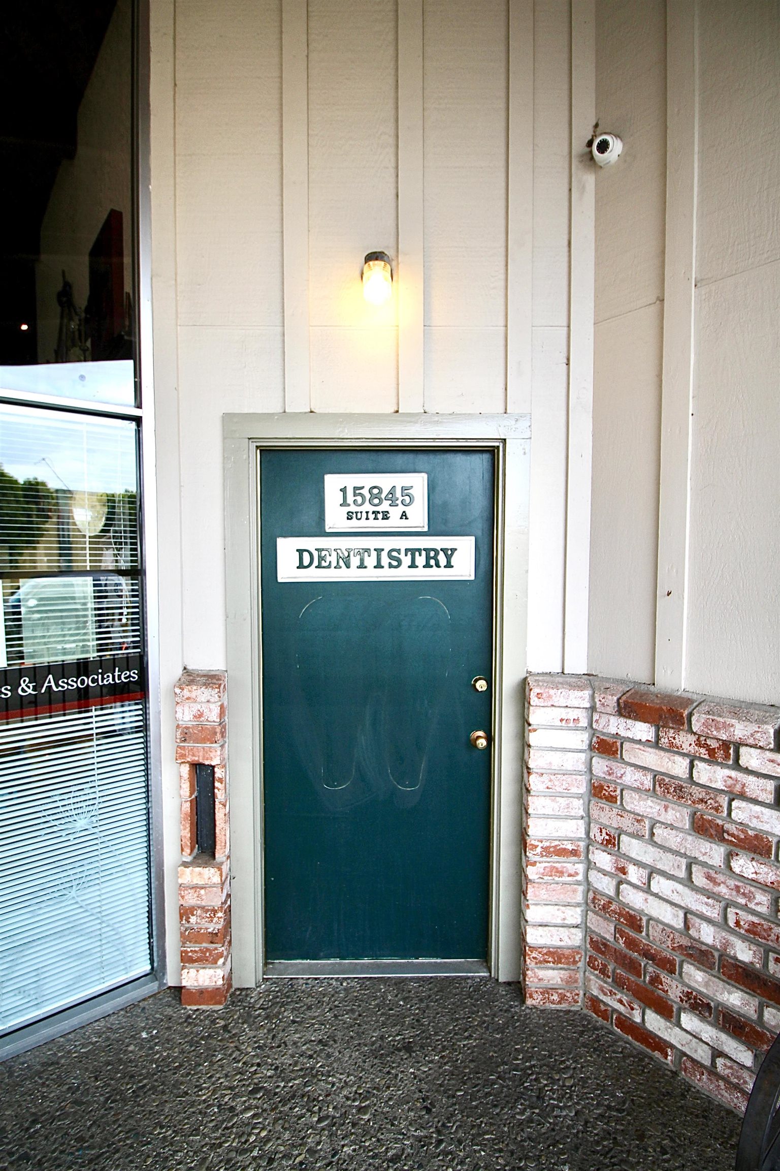 Detail Gallery Image 3 of 22 For 15845 Channel Street, San Lorenzo,  CA 94580 - 4 Beds | 1 Baths