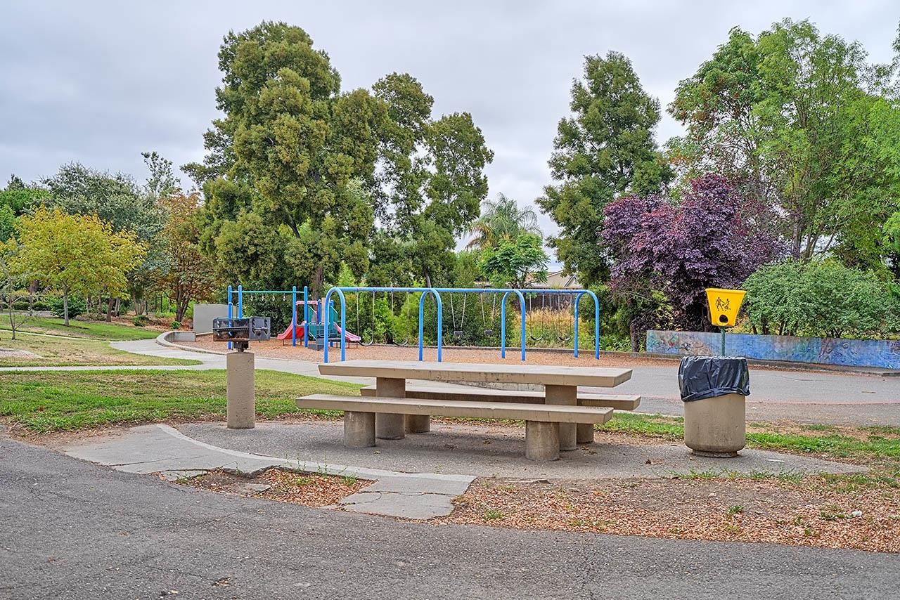 Detail Gallery Image 38 of 39 For 2627 Royal Ann Dr, Union City,  CA 94587 - 4 Beds | 2 Baths