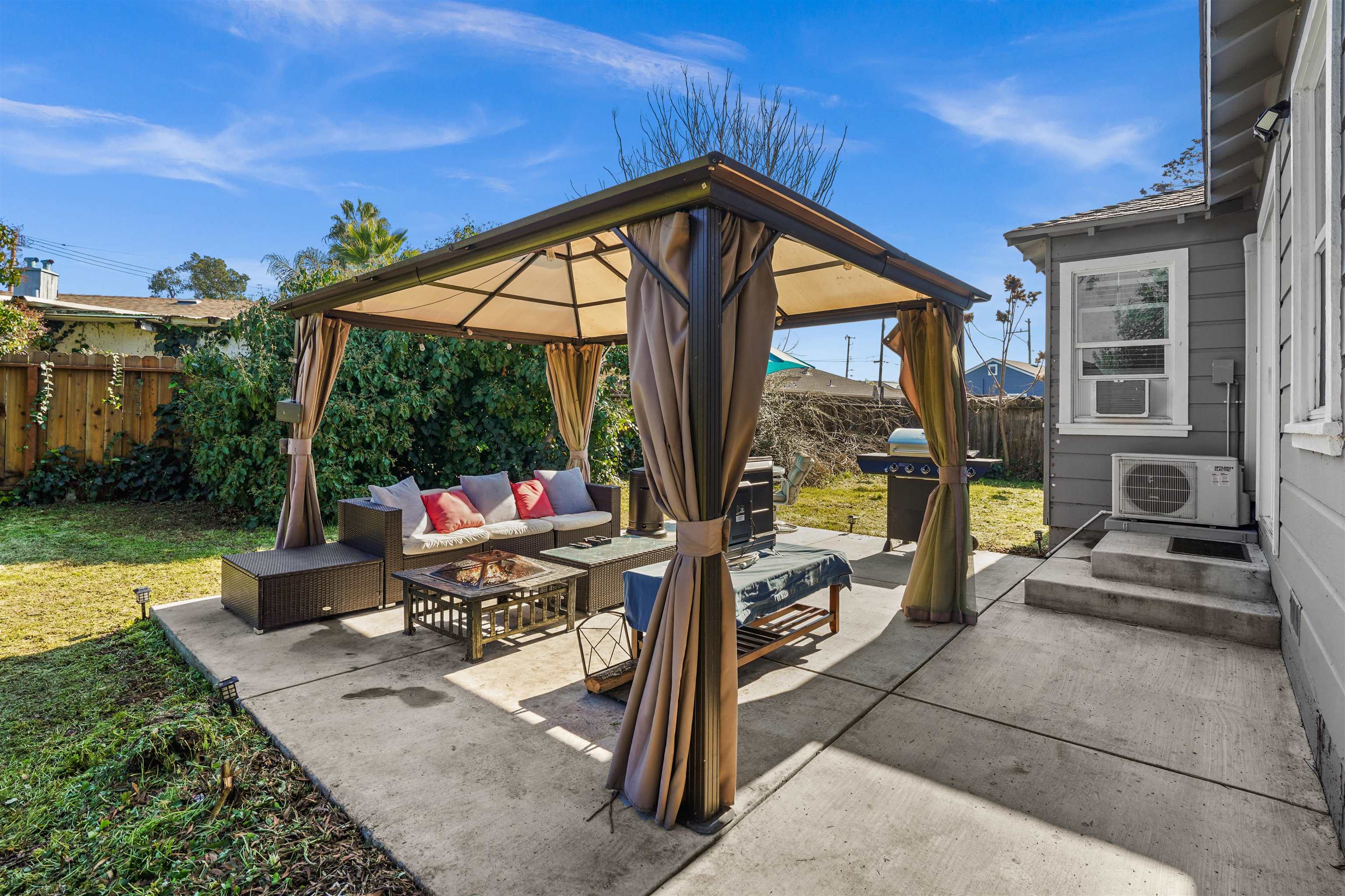 Detail Gallery Image 24 of 29 For 80 Loma Vista Way, Pittsburg,  CA 94565 - 3 Beds | 1 Baths