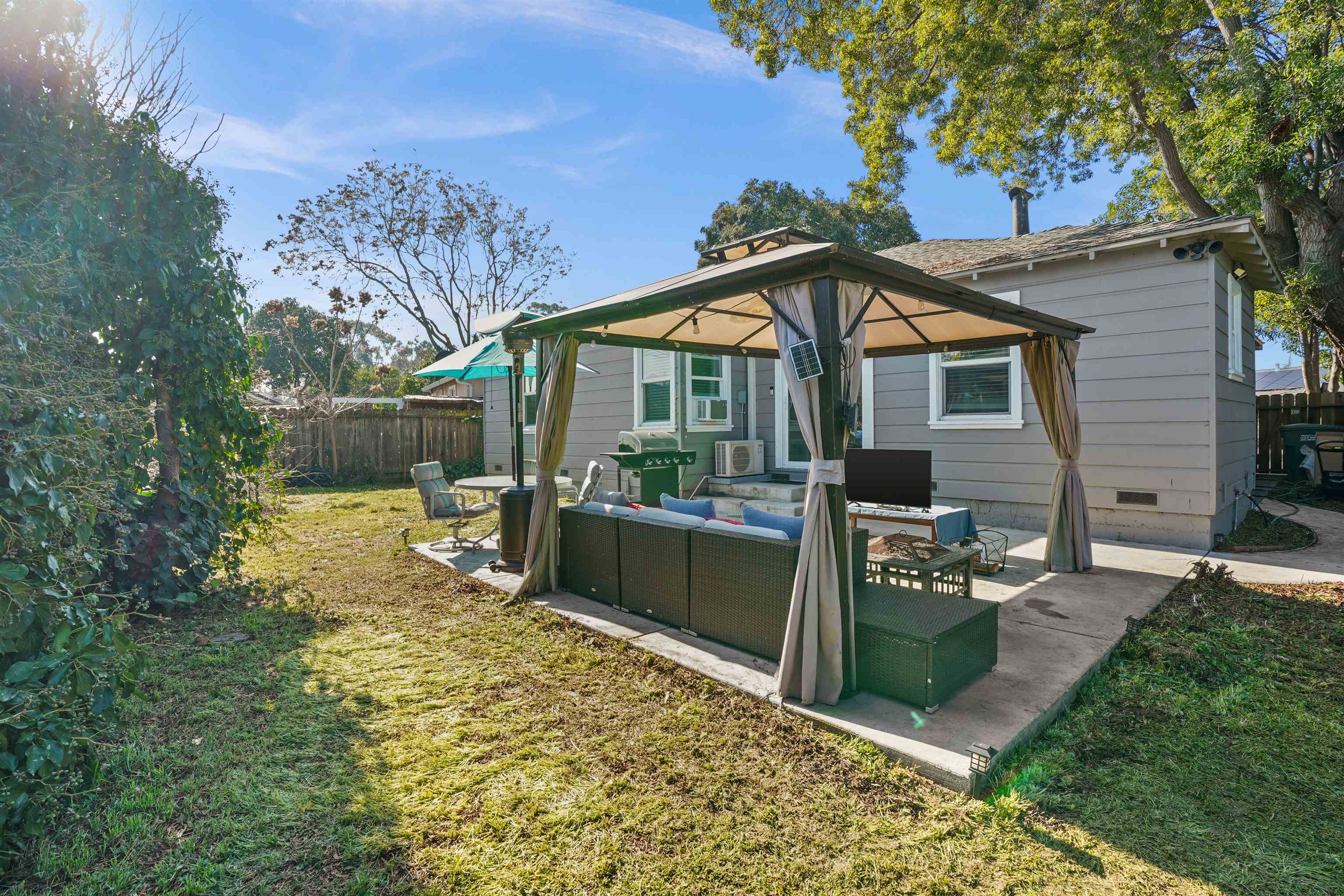 Detail Gallery Image 27 of 29 For 80 Loma Vista Way, Pittsburg,  CA 94565 - 3 Beds | 1 Baths