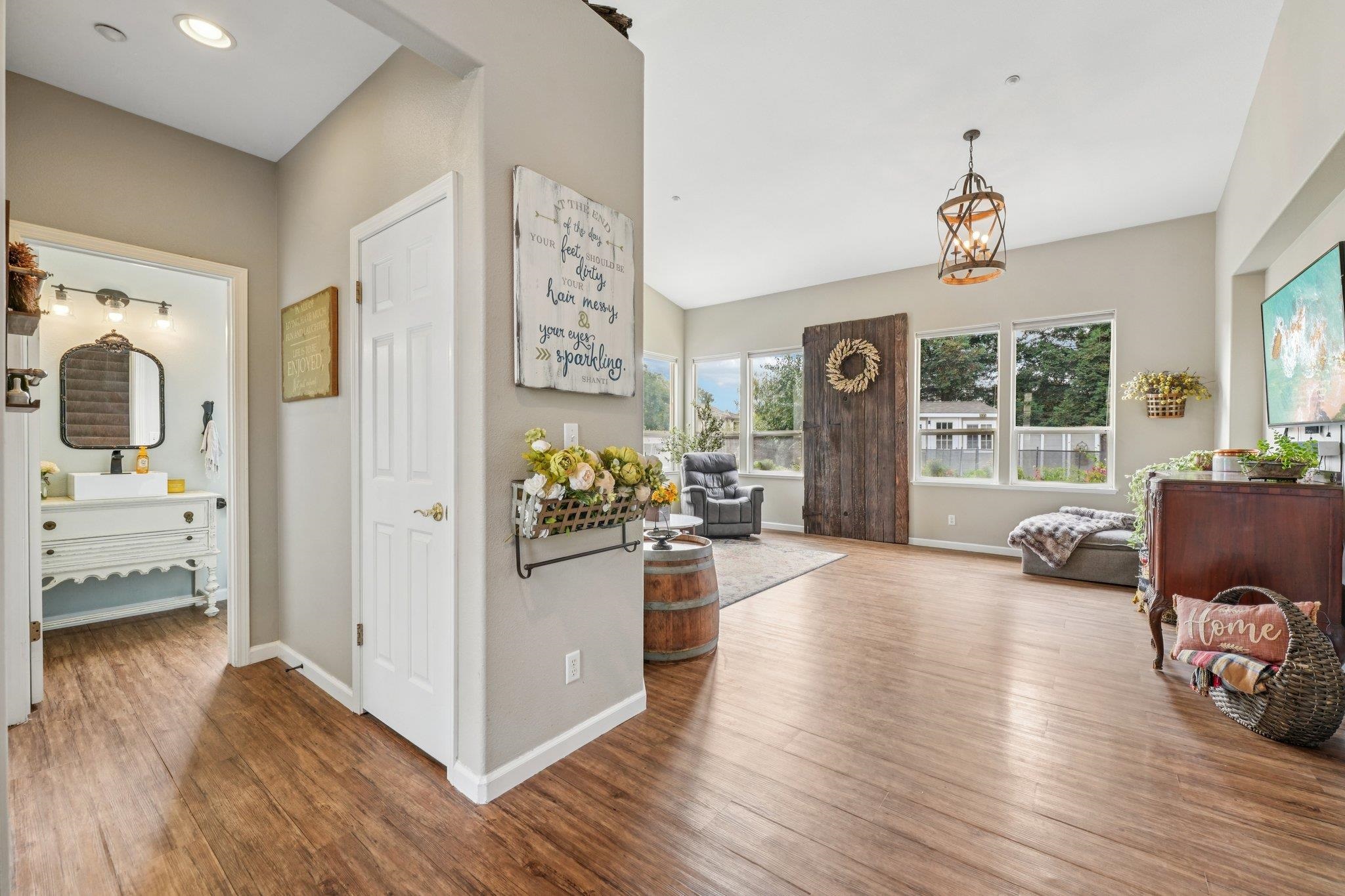 Detail Gallery Image 10 of 57 For 1762 Cheryl Dr, Livermore,  CA 94550 - 4 Beds | 3 Baths