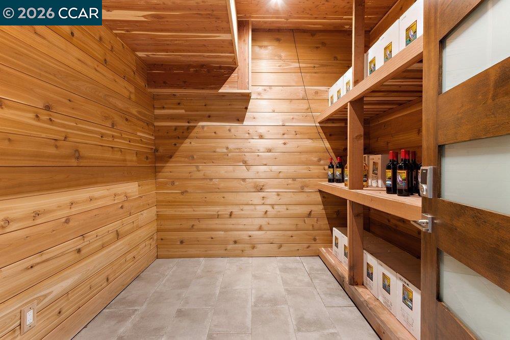 Detail Gallery Image 22 of 59 For 2083 Magnolia Way, Walnut Creek,  CA 94595 - 7 Beds | 4/1 Baths