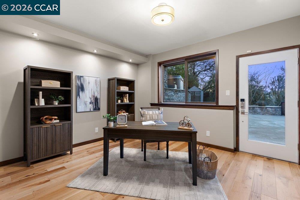 Detail Gallery Image 26 of 59 For 2083 Magnolia Way, Walnut Creek,  CA 94595 - 7 Beds | 4/1 Baths