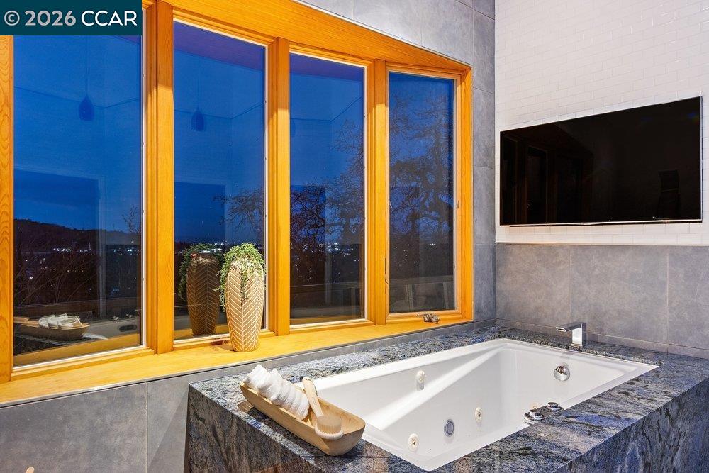 Detail Gallery Image 39 of 59 For 2083 Magnolia Way, Walnut Creek,  CA 94595 - 7 Beds | 4/1 Baths