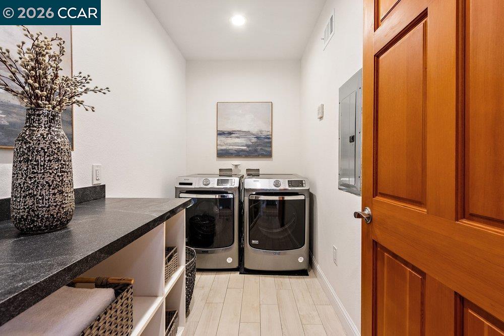 Detail Gallery Image 41 of 59 For 2083 Magnolia Way, Walnut Creek,  CA 94595 - 7 Beds | 4/1 Baths