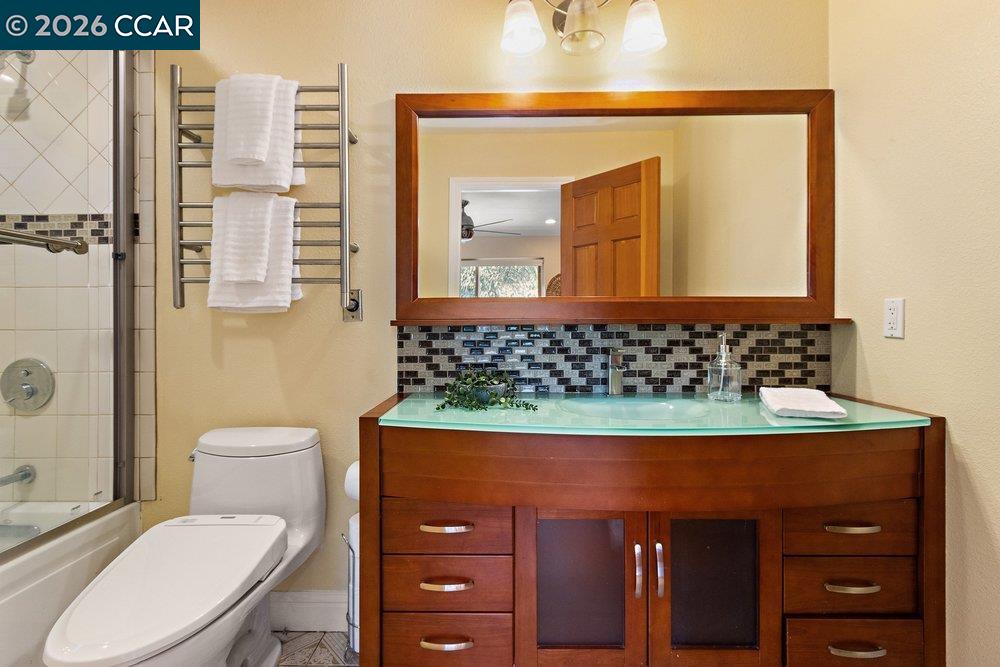 Detail Gallery Image 43 of 59 For 2083 Magnolia Way, Walnut Creek,  CA 94595 - 7 Beds | 4/1 Baths