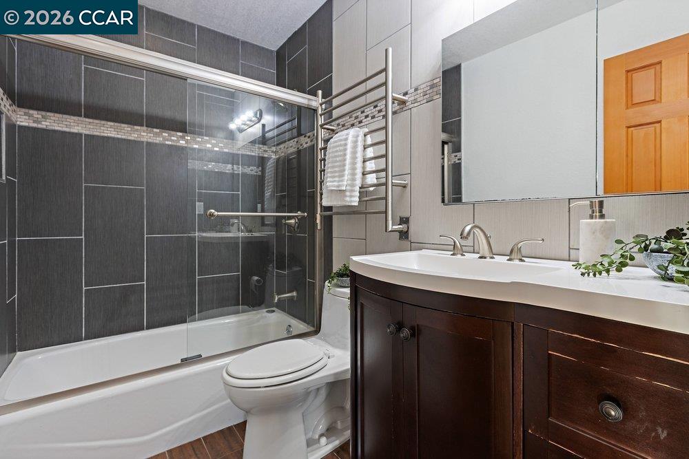 Detail Gallery Image 45 of 59 For 2083 Magnolia Way, Walnut Creek,  CA 94595 - 7 Beds | 4/1 Baths