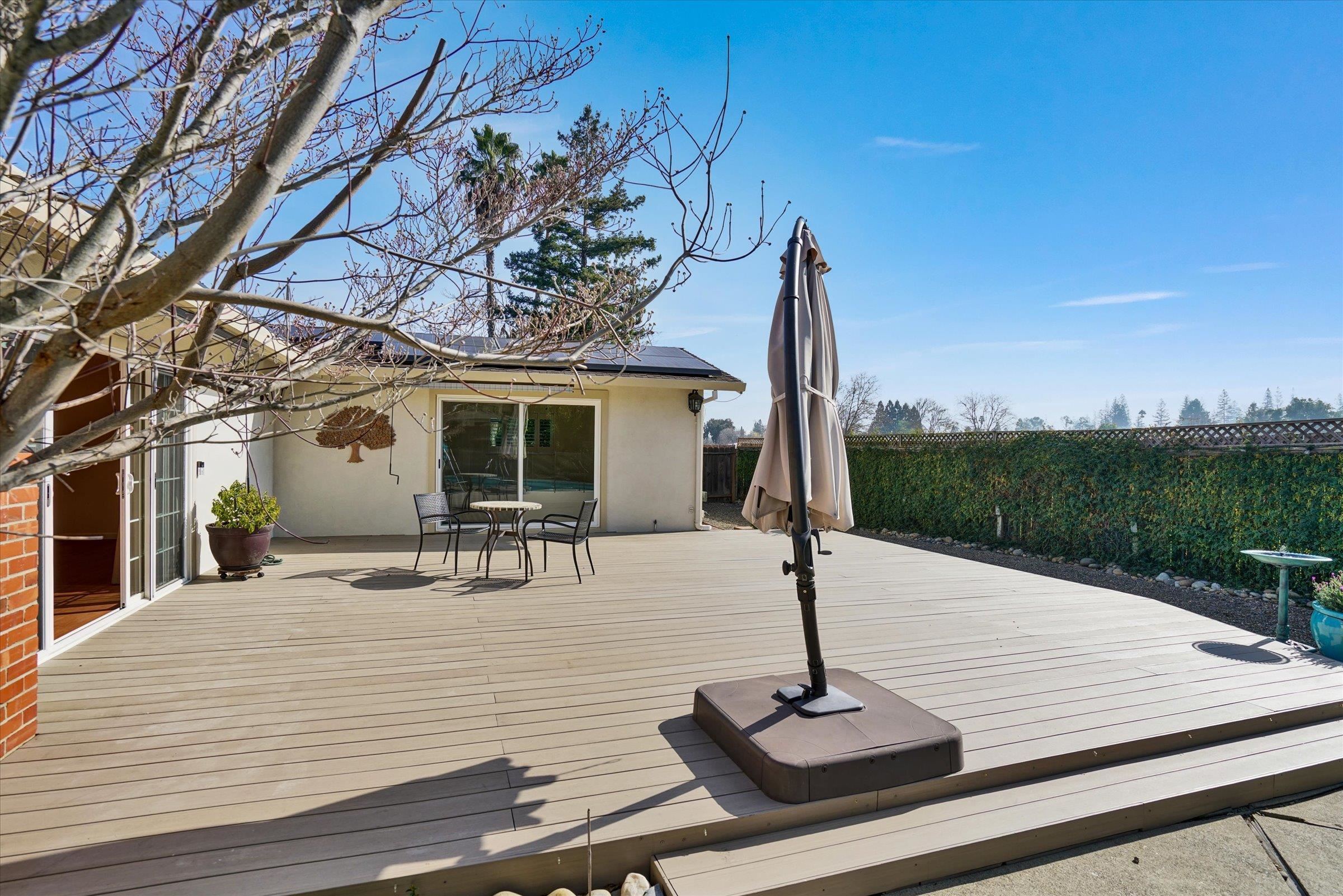 Detail Gallery Image 6 of 20 For 1966 Westover Dr, Pleasant Hill,  CA 94523 - 4 Beds | 3 Baths