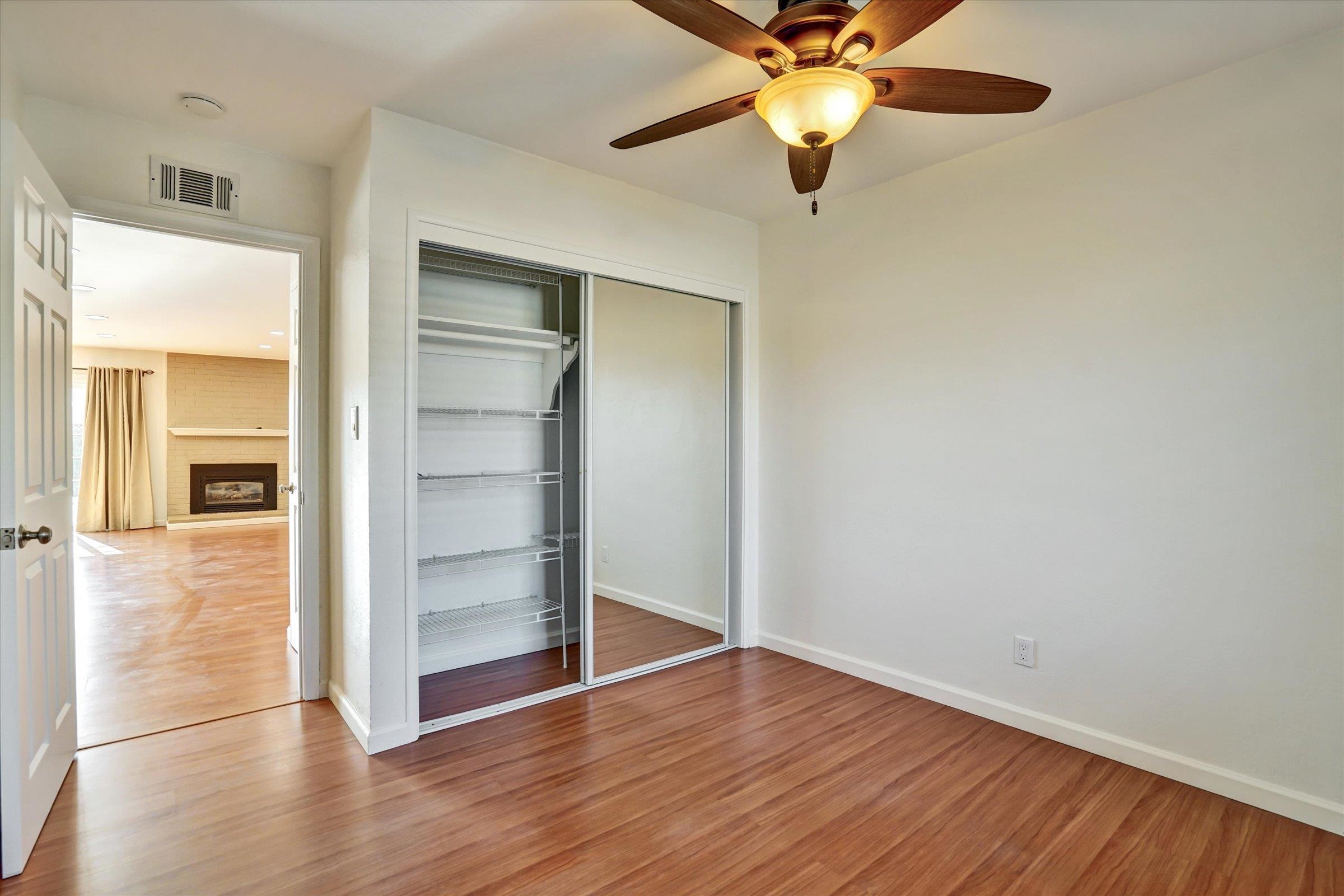 Detail Gallery Image 10 of 20 For 1966 Westover Dr, Pleasant Hill,  CA 94523 - 4 Beds | 3 Baths