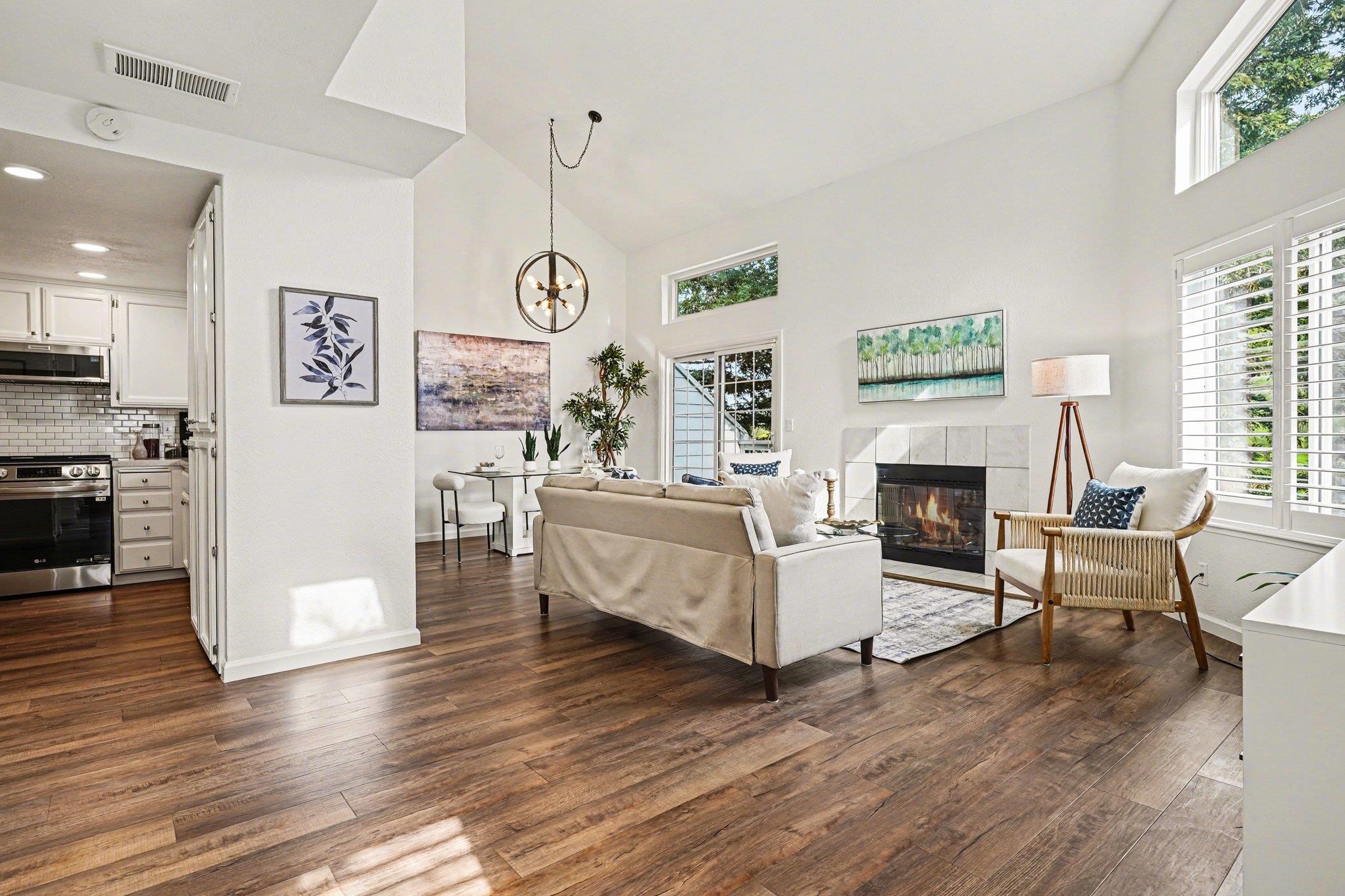 Photo #4: 41122933 Listing: Photo #4