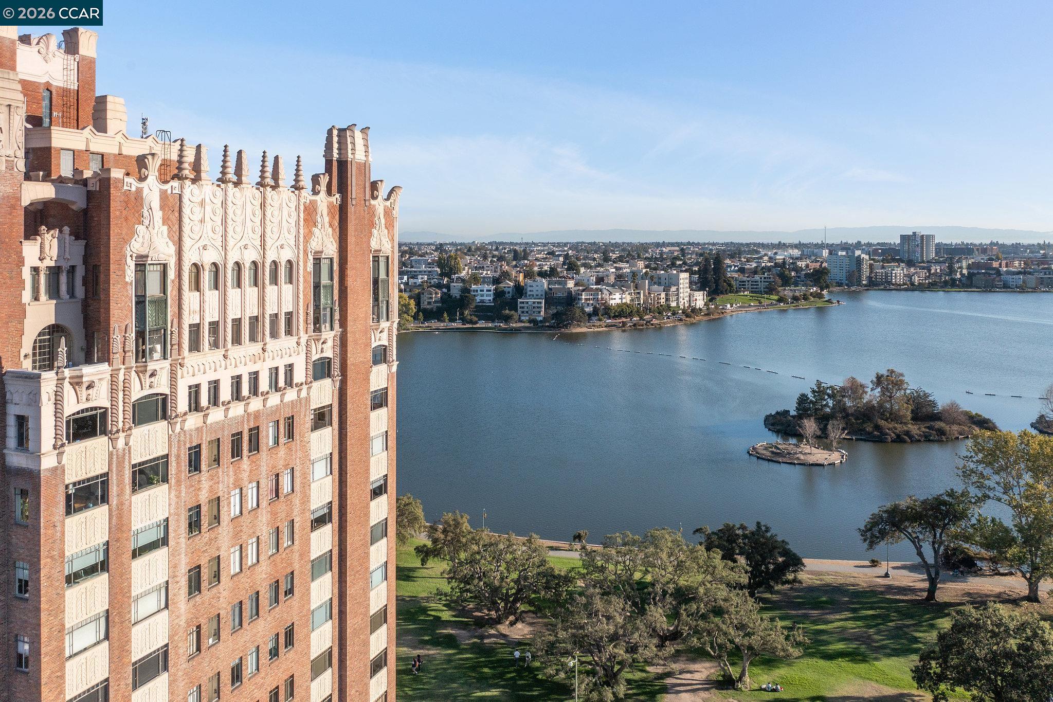 Condos For Sale in Oakland, CA
