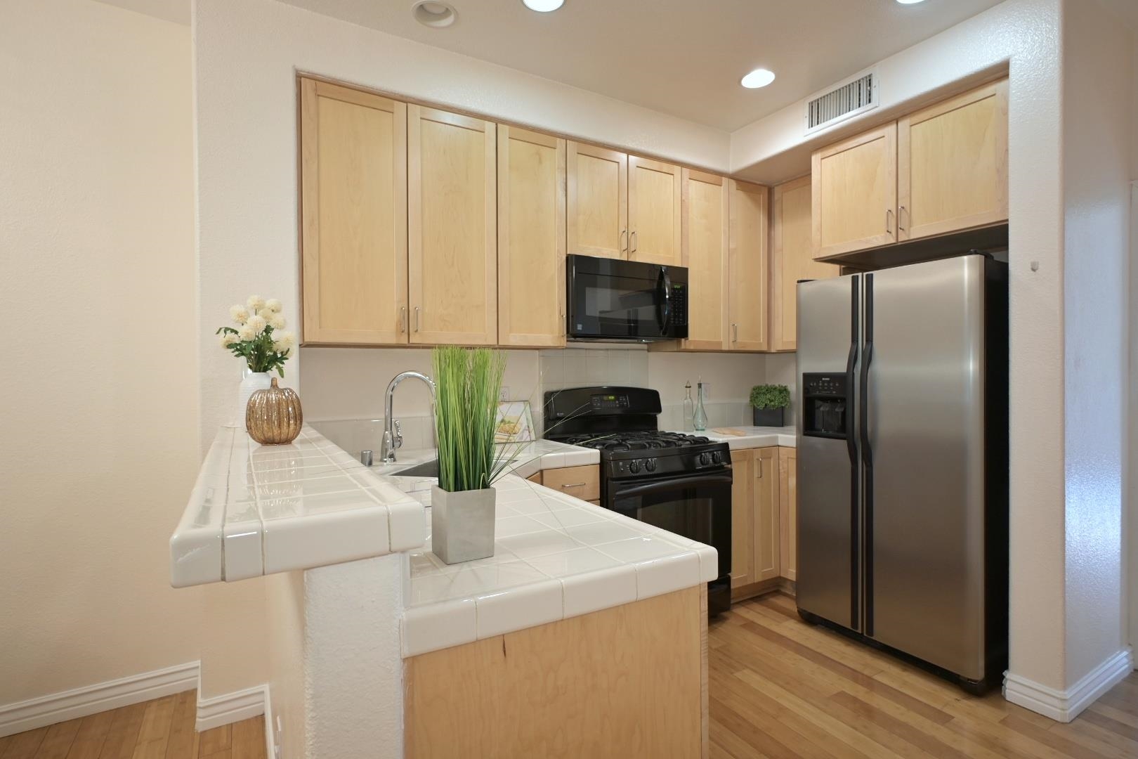 Photo #5: 41122937 Listing: Photo #5