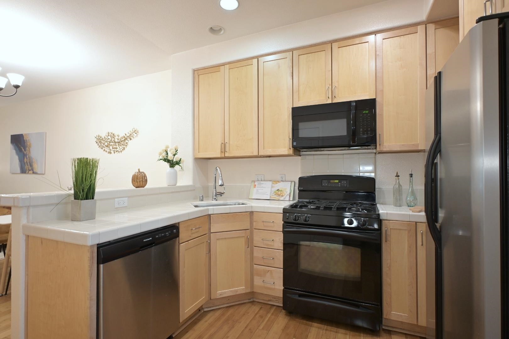 Photo #6: 41122937 Listing: Photo #6