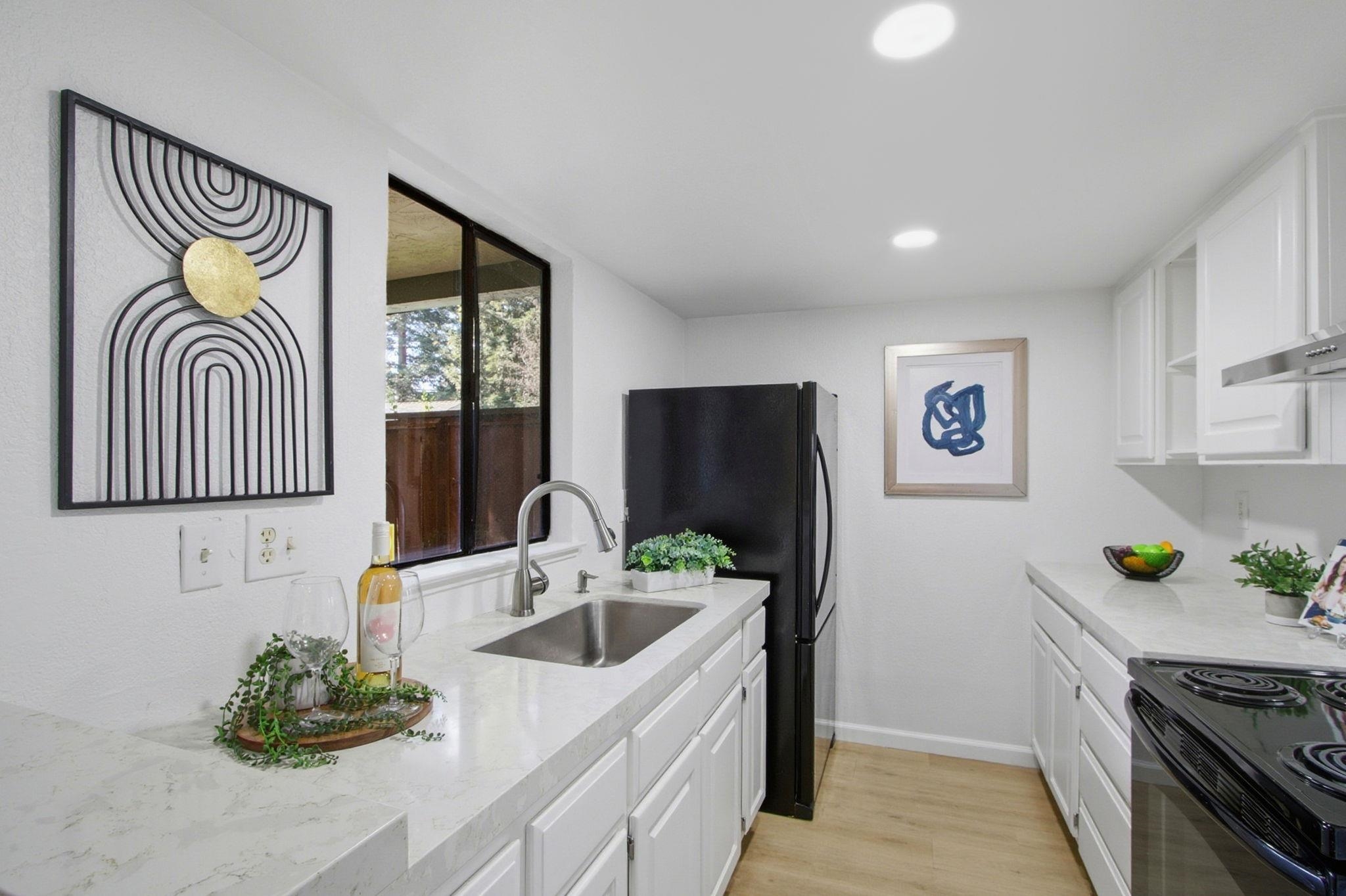 Detail Gallery Image 11 of 27 For 5382 Makati Cir, San Jose,  CA 95123 - 1 Beds | 1 Baths