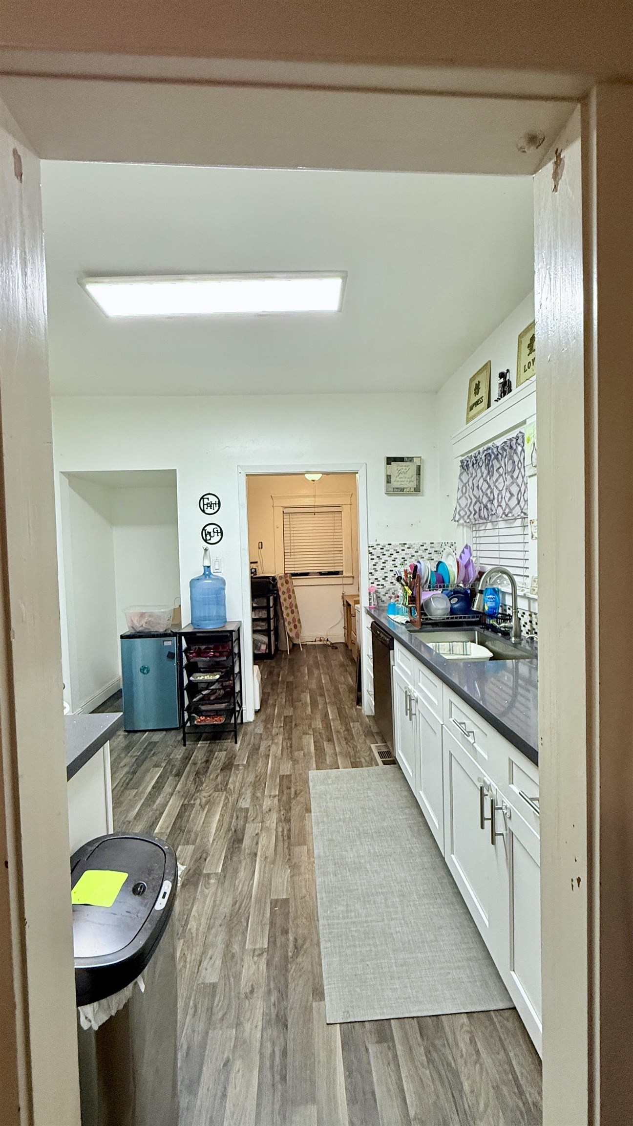 Detail Gallery Image 11 of 19 For 705 W Elm, Stockton,  CA 95204 - 2 Beds | 2 Baths