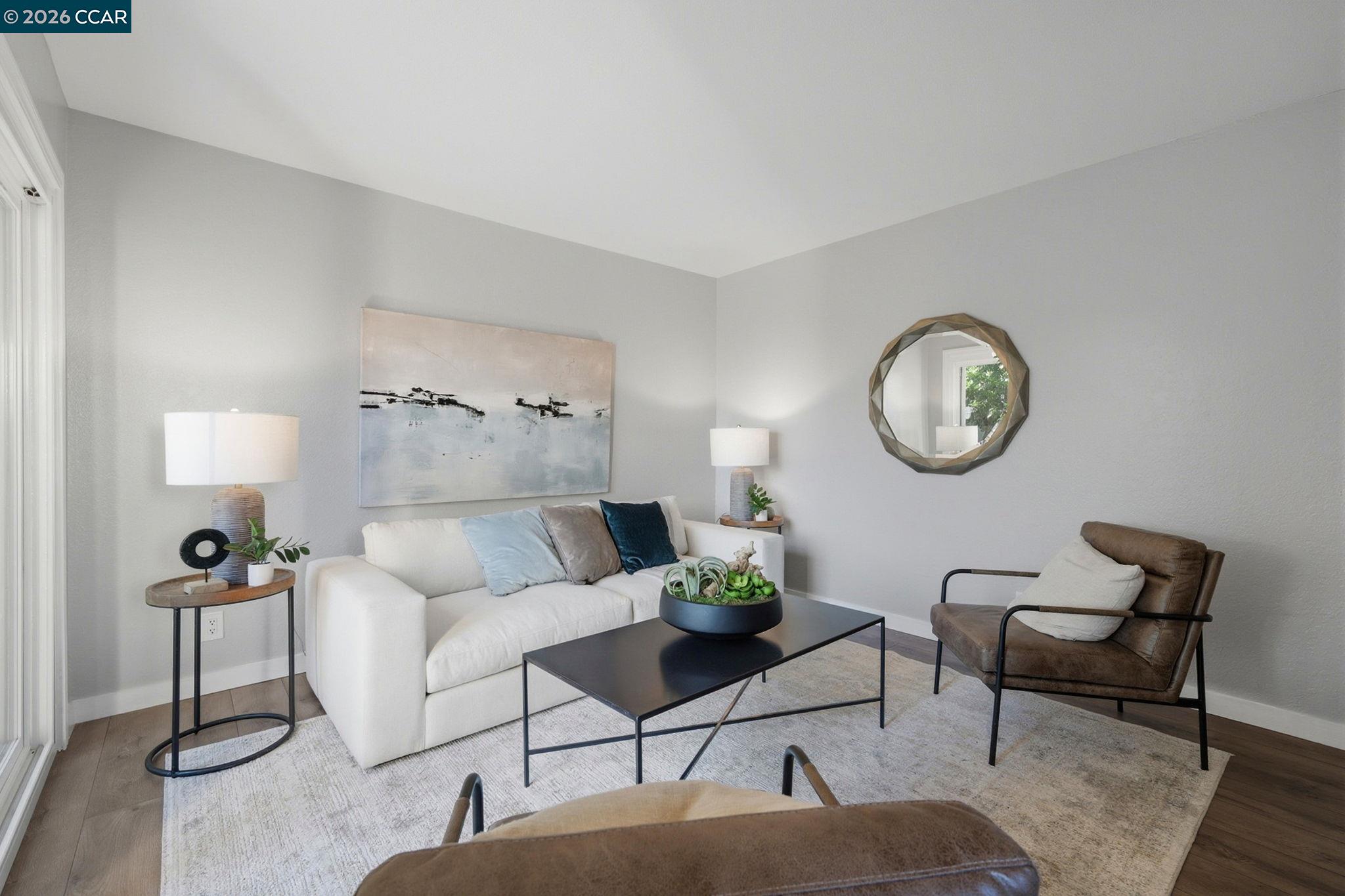 Photo #5: 41122943 Listing: Photo #5