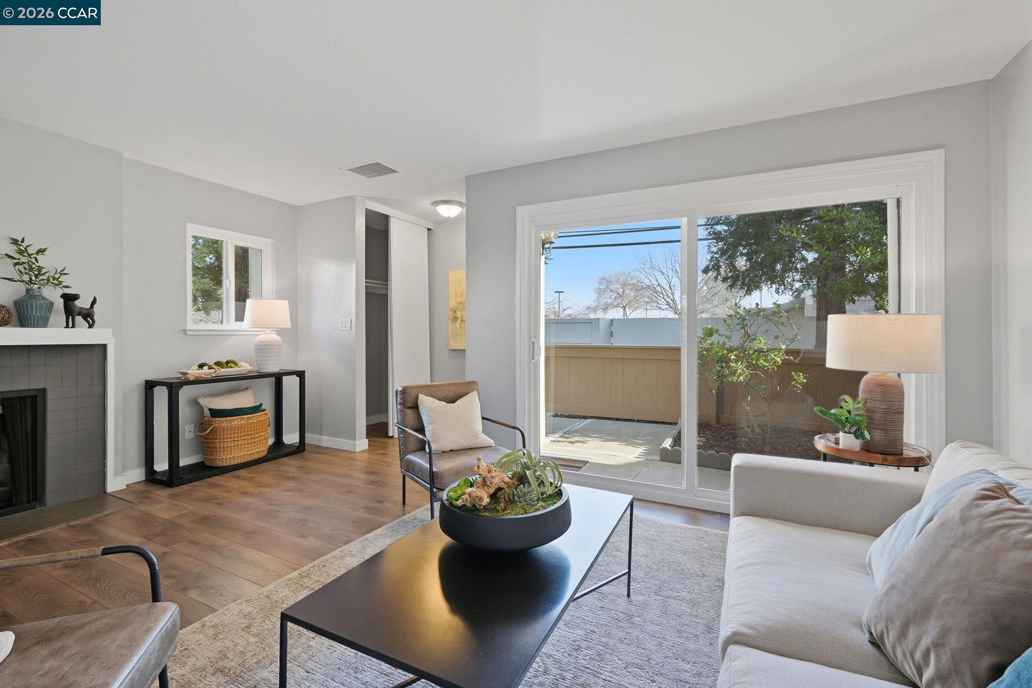 Photo #7: 41122943 Listing: Photo #7