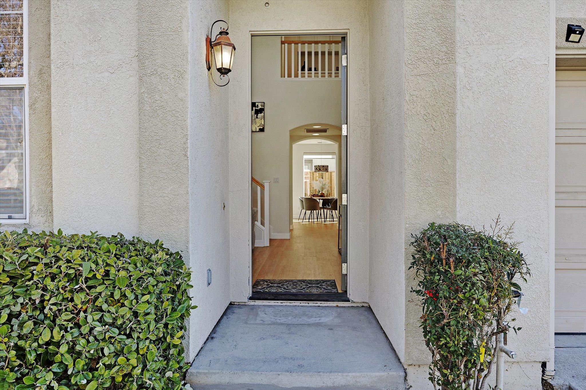 Detail Gallery Image 4 of 44 For 4185 Font Ct, Dublin,  CA 94568 - 3 Beds | 2/1 Baths