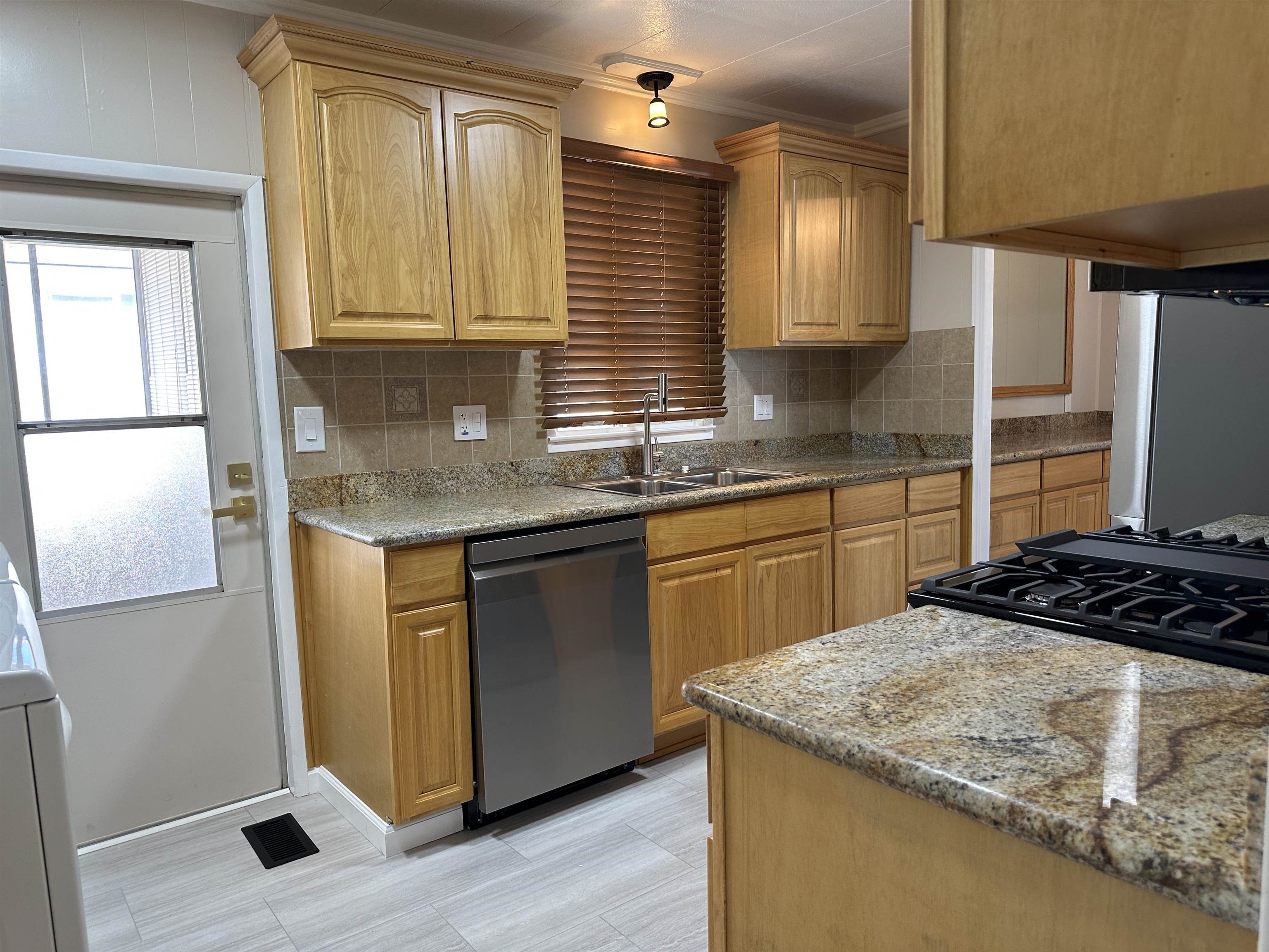 Detail Gallery Image 15 of 42 For 711 Old Canyon Rd. #56,  Fremont,  CA 94536 - 2 Beds | 2 Baths