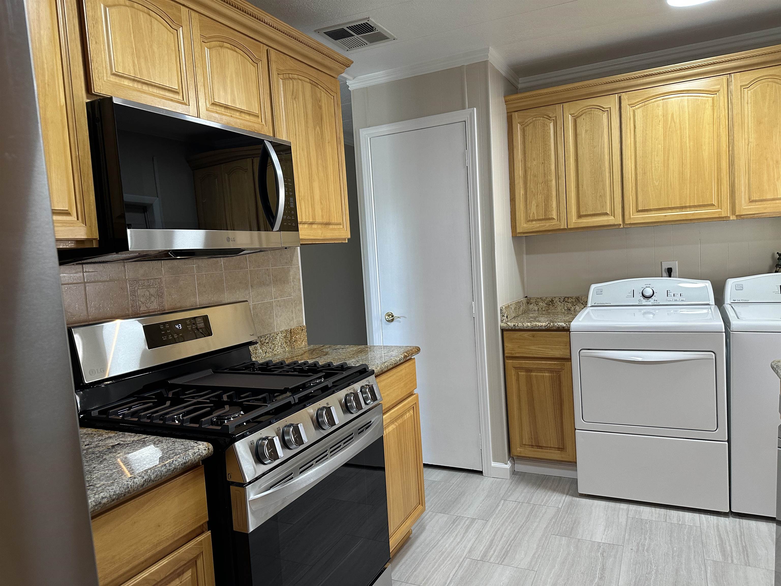 Detail Gallery Image 17 of 42 For 711 Old Canyon Rd. #56,  Fremont,  CA 94536 - 2 Beds | 2 Baths