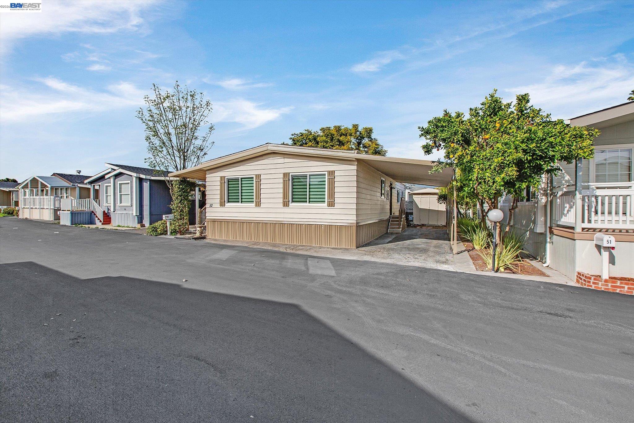 Front Image Thumbnail for BE41122951