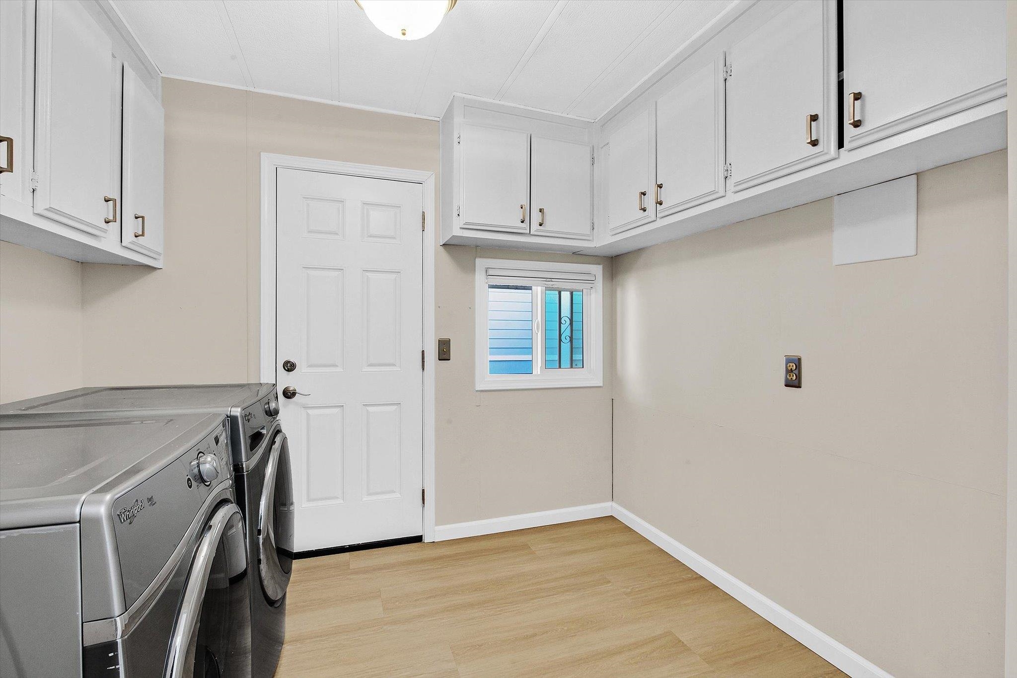 Detail Gallery Image 26 of 45 For 1075 Space Park Way #52,  Mountain View,  CA 94043 - 3 Beds | 2 Baths