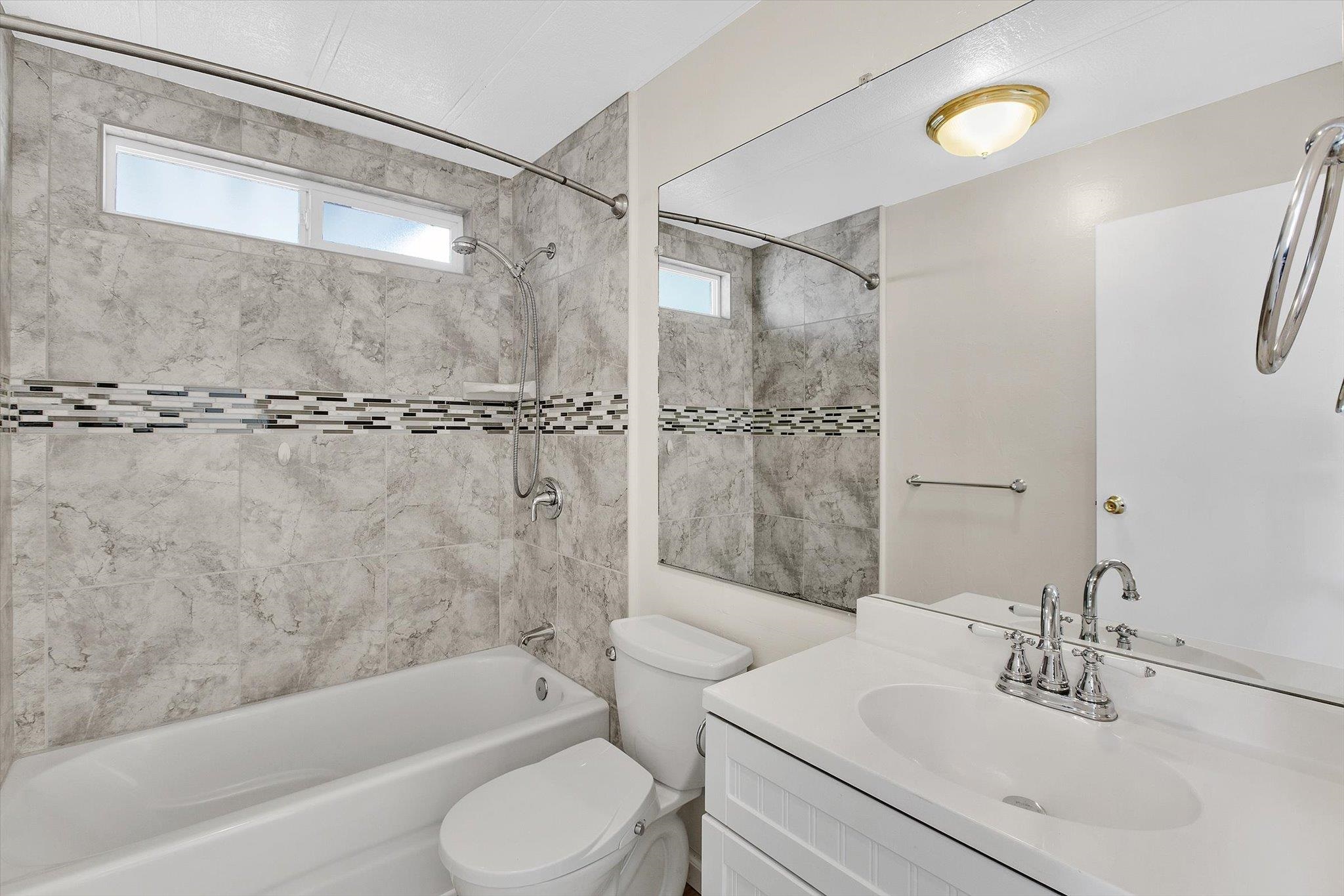 Detail Gallery Image 27 of 45 For 1075 Space Park Way #52,  Mountain View,  CA 94043 - 3 Beds | 2 Baths