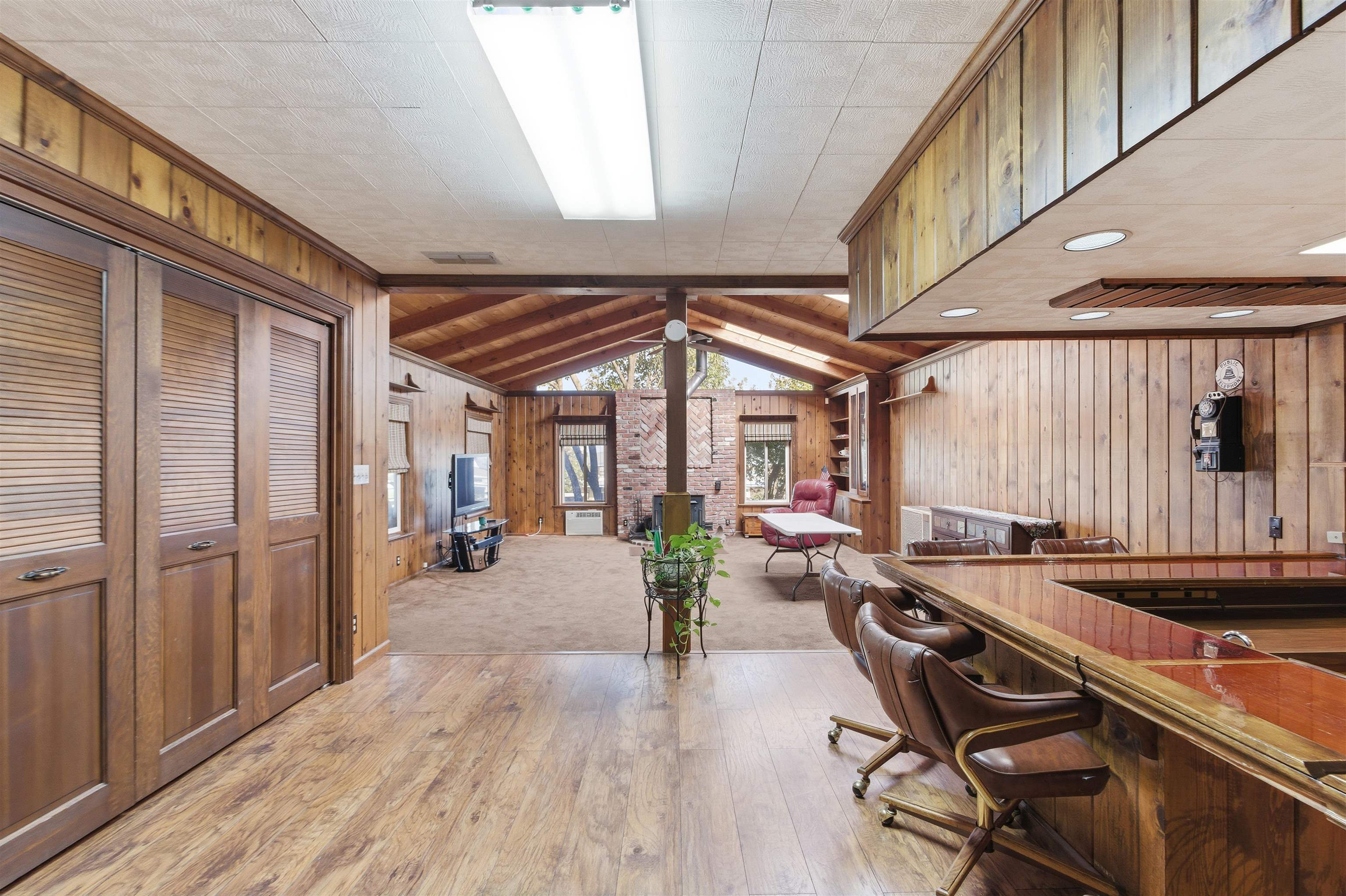 Detail Gallery Image 5 of 16 For 27 Barrie Dr, Pittsburg,  CA 94565 - 4 Beds | 3/1 Baths