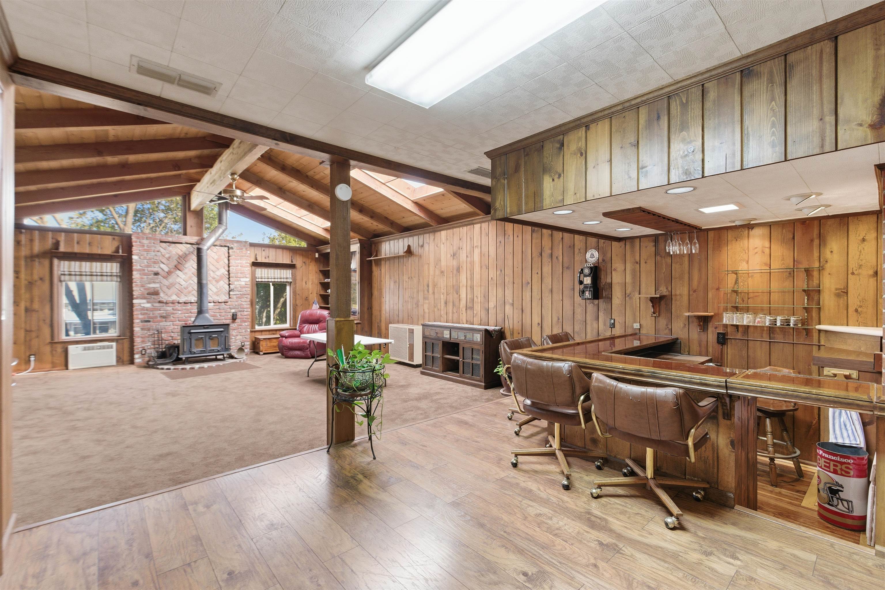 Detail Gallery Image 6 of 16 For 27 Barrie Dr, Pittsburg,  CA 94565 - 4 Beds | 3/1 Baths