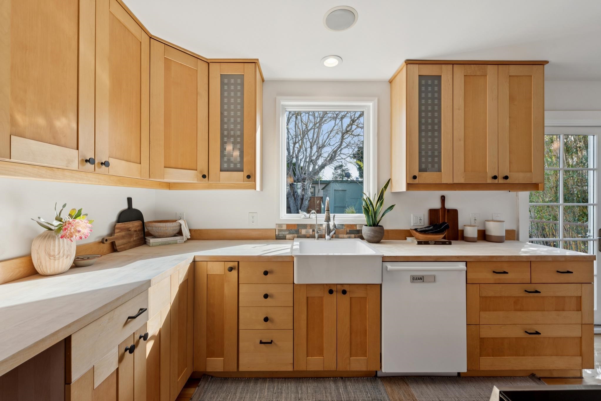 Detail Gallery Image 18 of 50 For 998 Virginia St, Berkeley,  CA 94710 - 3 Beds | 2 Baths