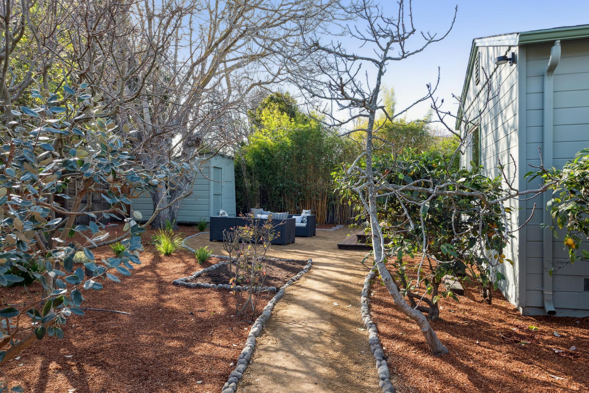 Detail Gallery Image 46 of 50 For 998 Virginia St, Berkeley,  CA 94710 - 3 Beds | 2 Baths