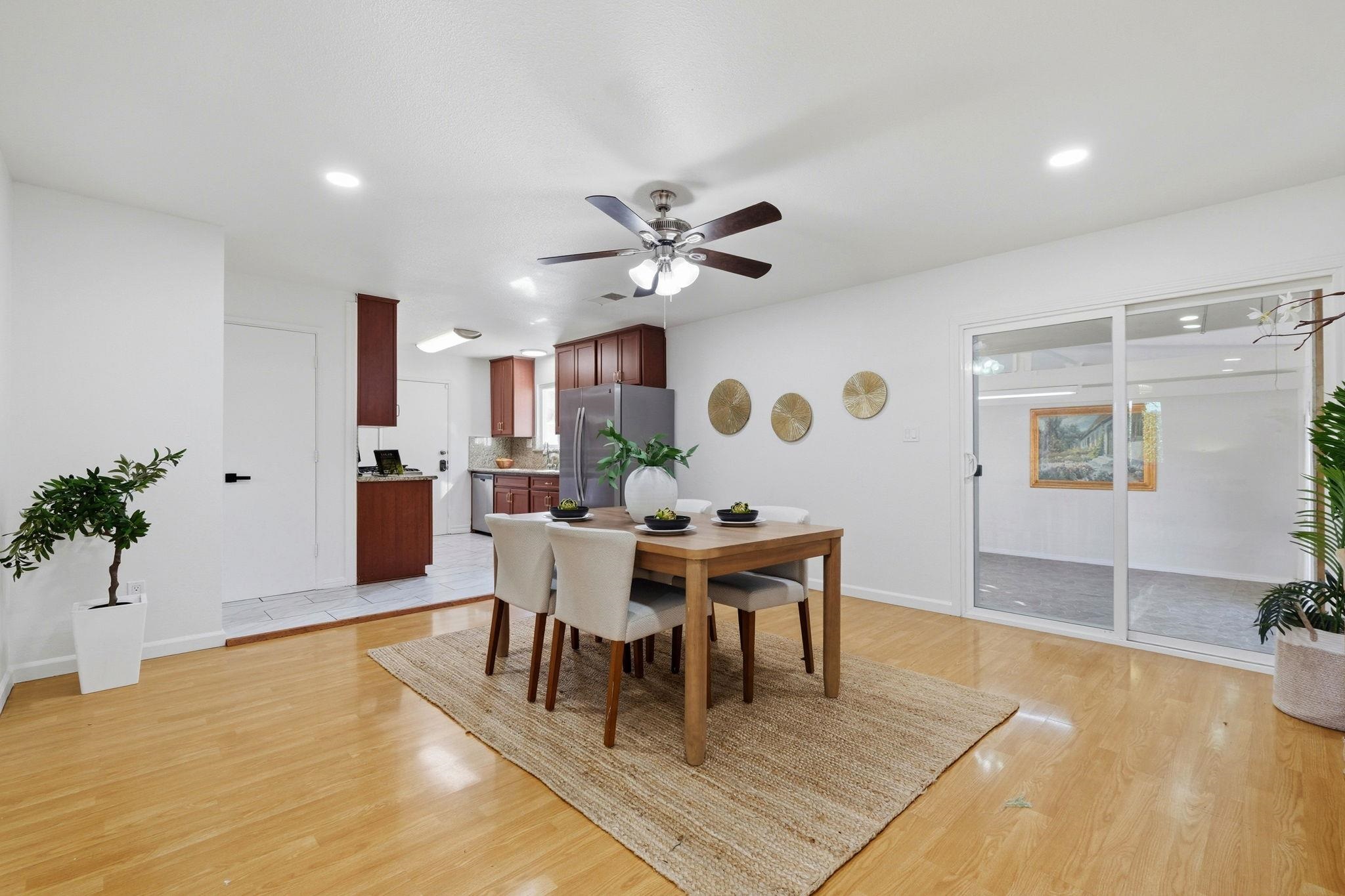 Detail Gallery Image 13 of 35 For 3861 Cosmic Pl, Fremont,  CA 94538 - 4 Beds | 2/1 Baths