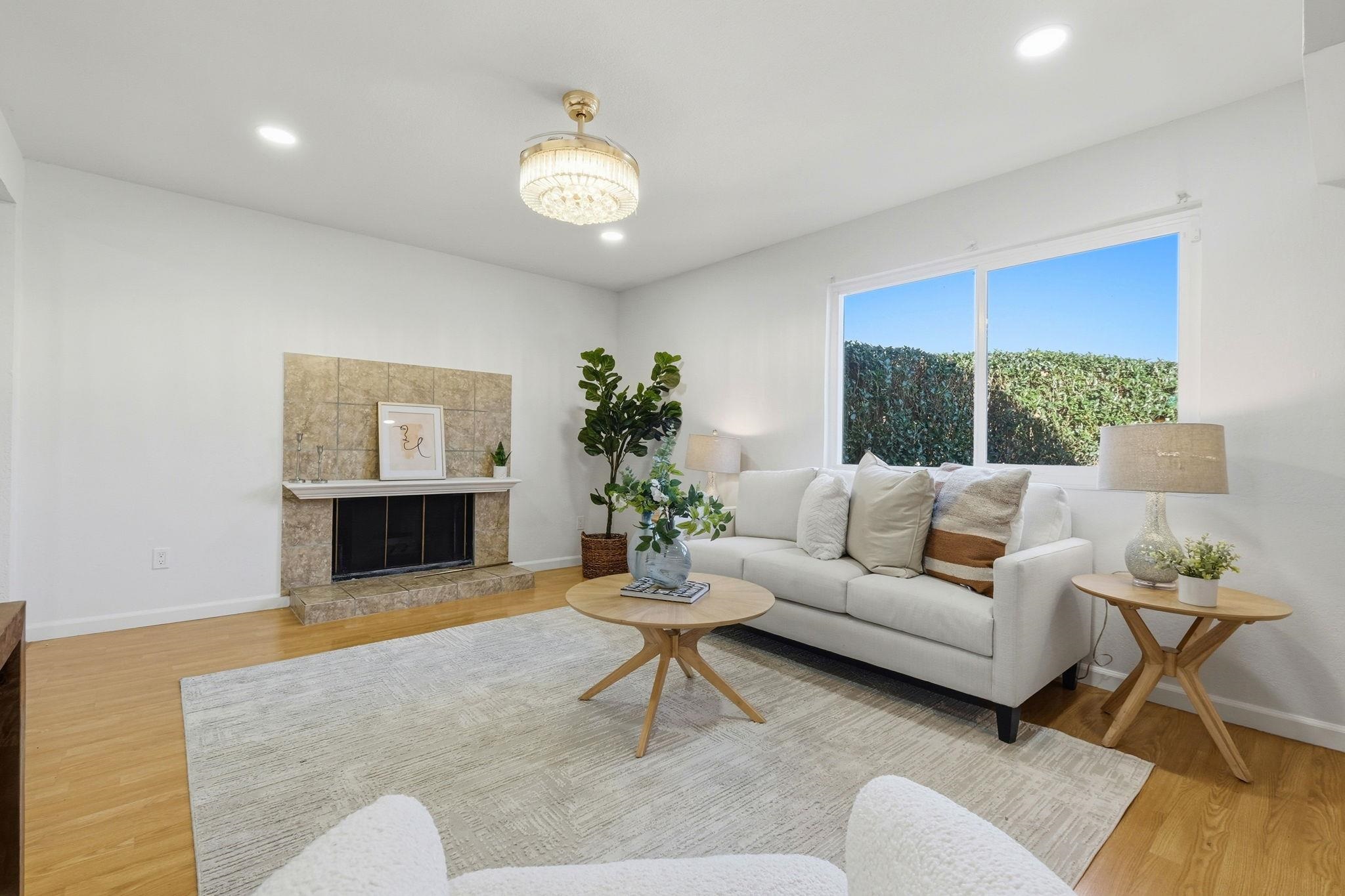 Detail Gallery Image 5 of 35 For 3861 Cosmic Pl, Fremont,  CA 94538 - 4 Beds | 2/1 Baths