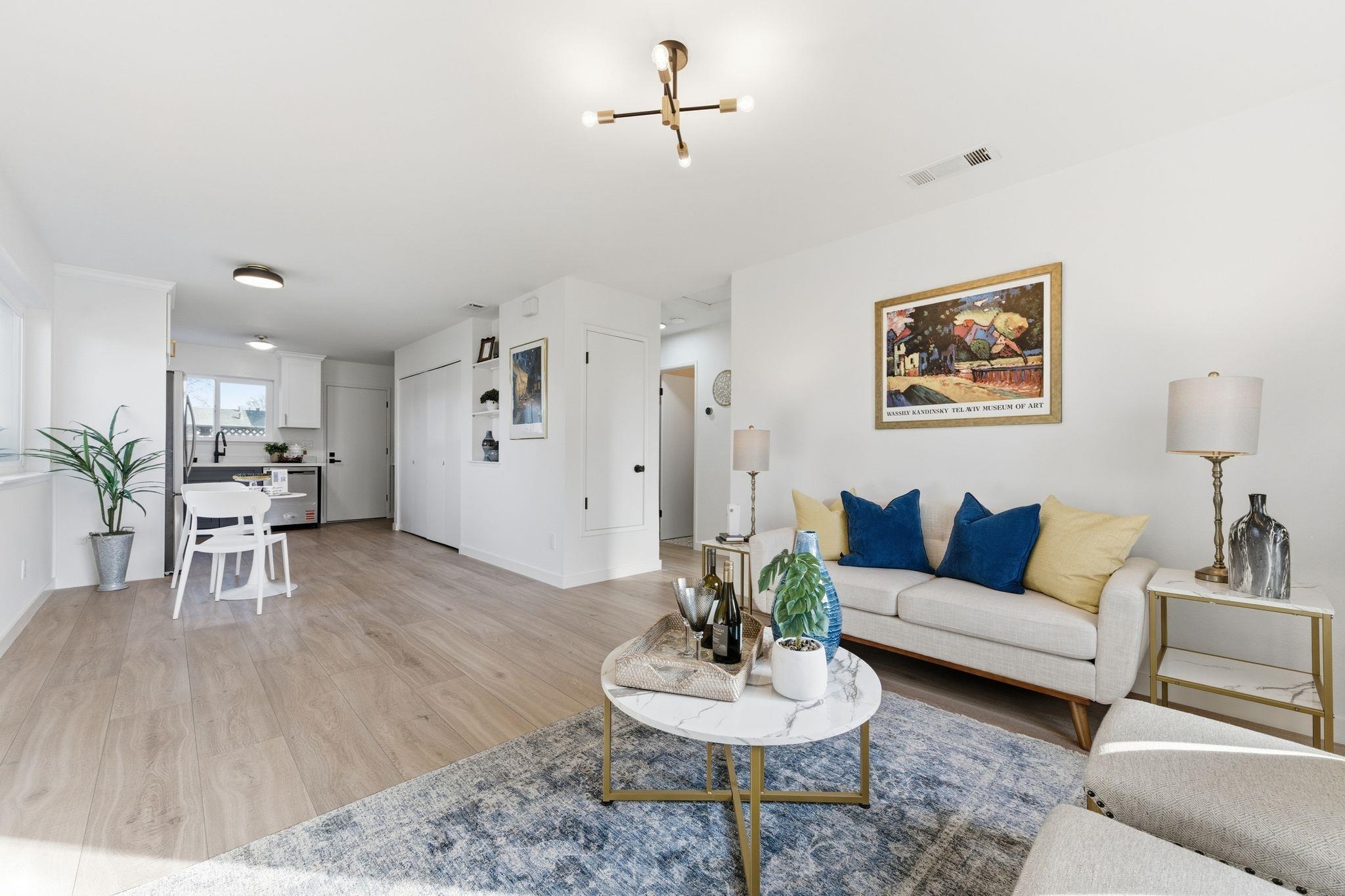 Photo #2: 41122957 Listing: Photo #2