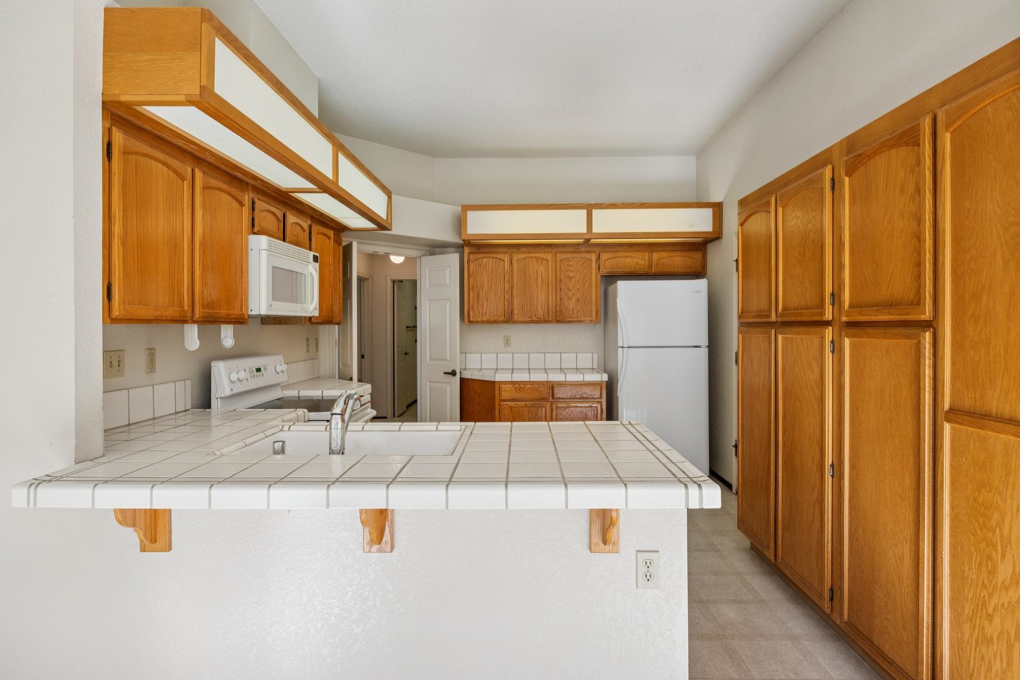 Detail Gallery Image 11 of 50 For 7577 Portree Dr, San Jose,  CA 95135 - 2 Beds | 2 Baths