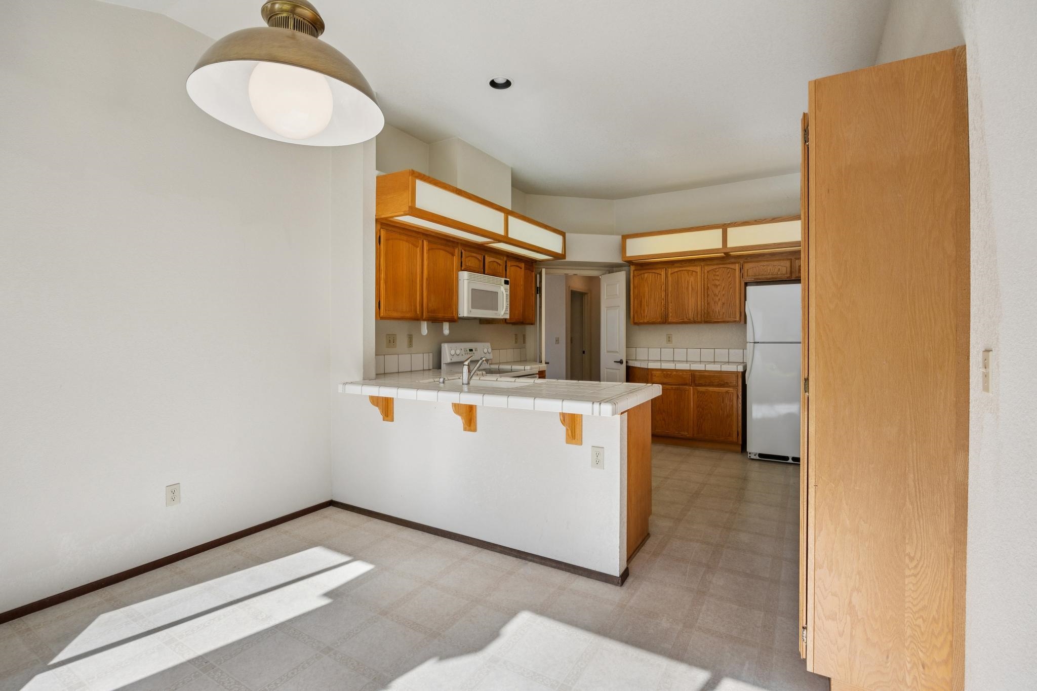 Detail Gallery Image 13 of 50 For 7577 Portree Dr, San Jose,  CA 95135 - 2 Beds | 2 Baths