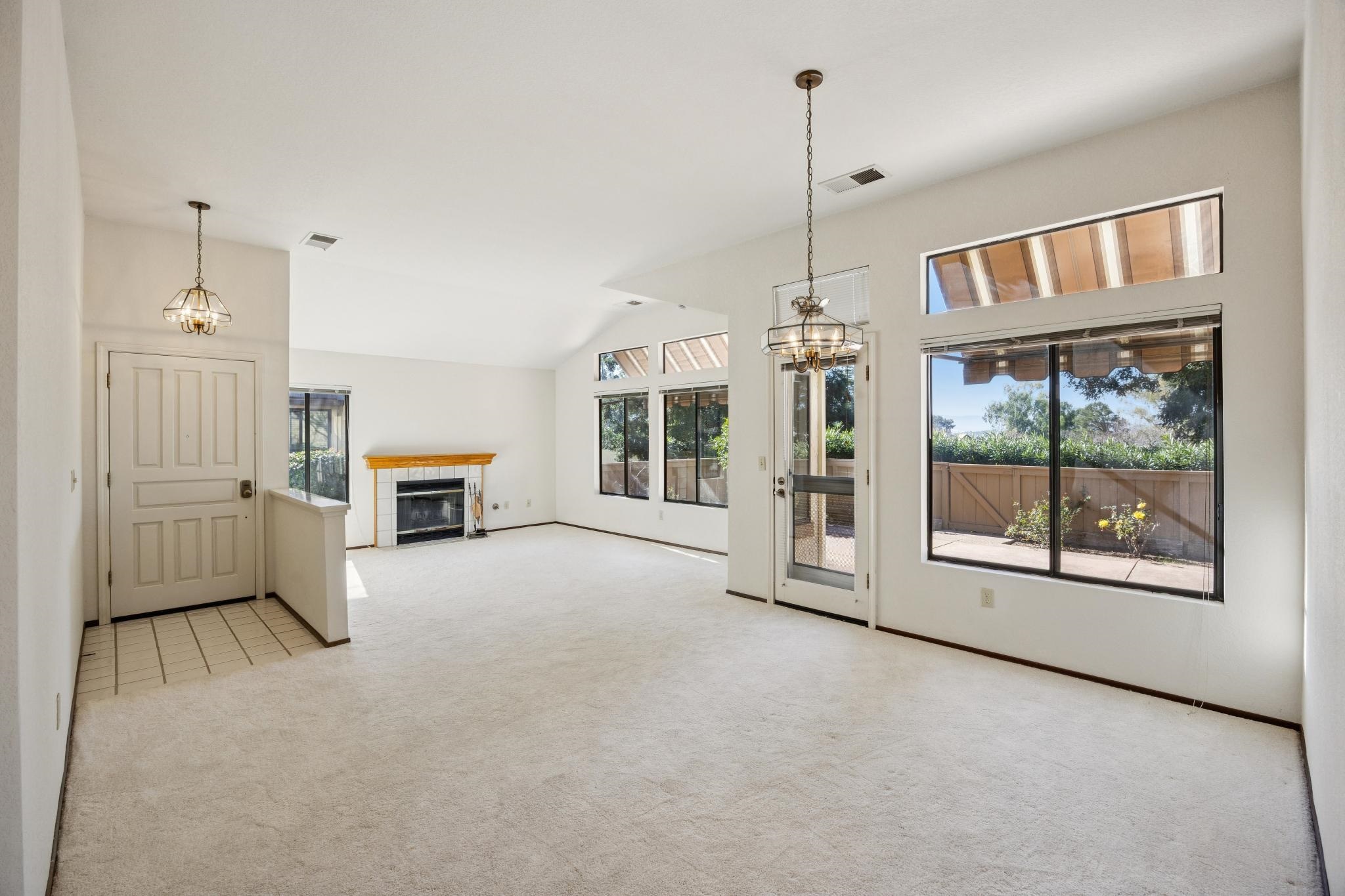 Detail Gallery Image 4 of 50 For 7577 Portree Dr, San Jose,  CA 95135 - 2 Beds | 2 Baths