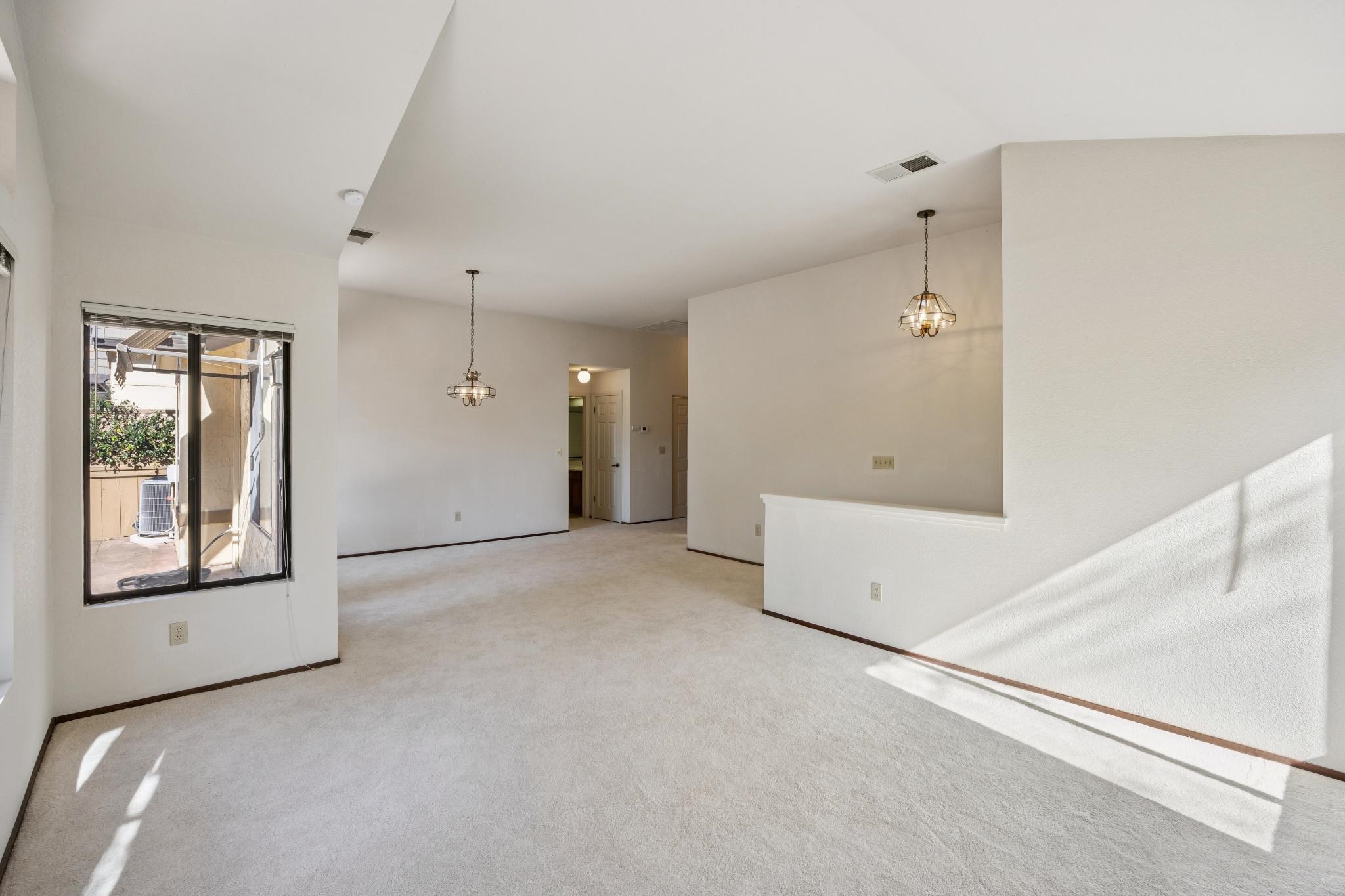 Detail Gallery Image 7 of 50 For 7577 Portree Dr, San Jose,  CA 95135 - 2 Beds | 2 Baths
