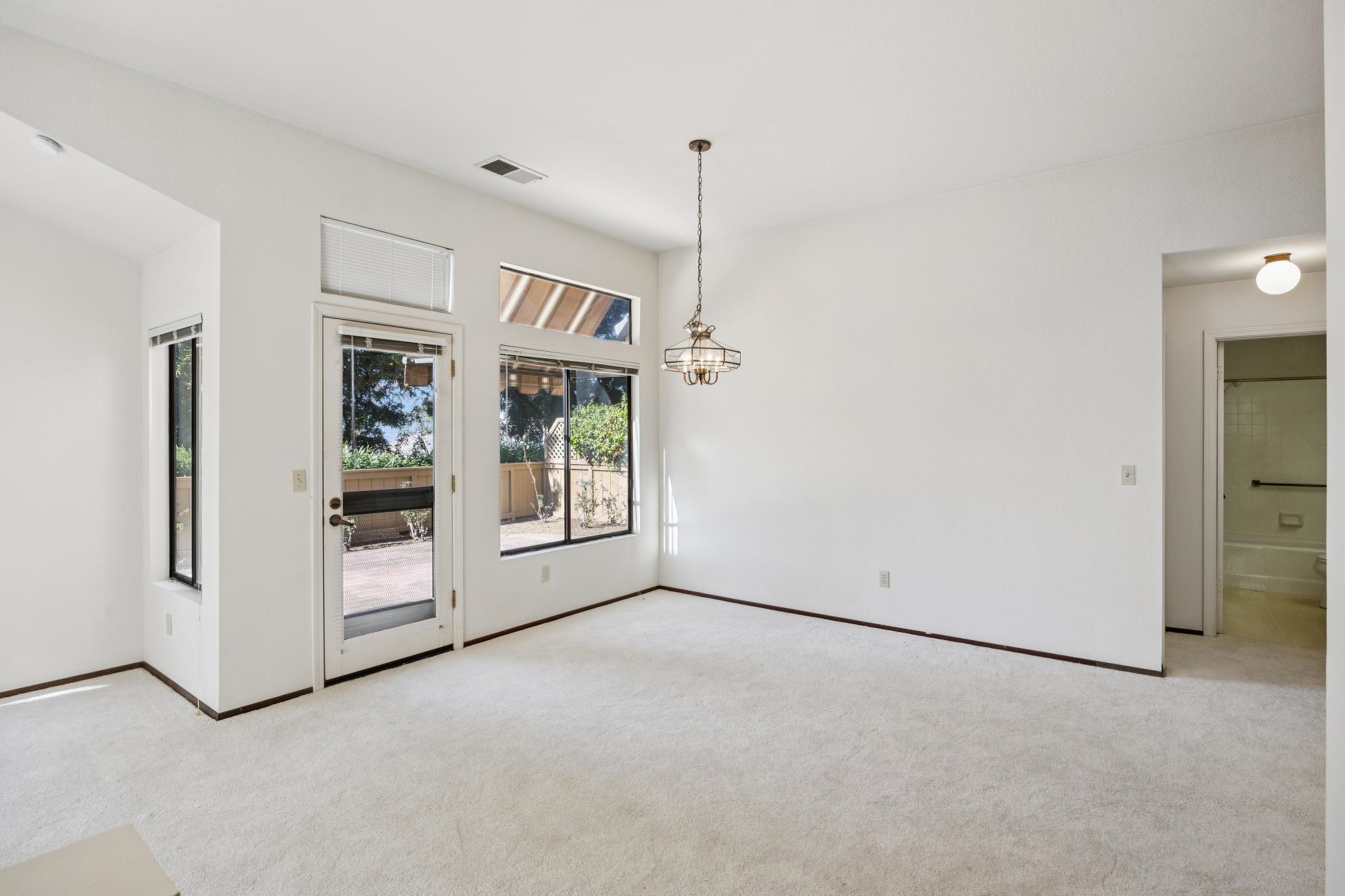 Detail Gallery Image 9 of 50 For 7577 Portree Dr, San Jose,  CA 95135 - 2 Beds | 2 Baths